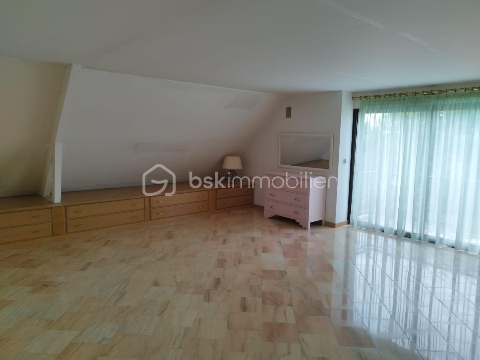 Maison de 422 m² - 9.jpg