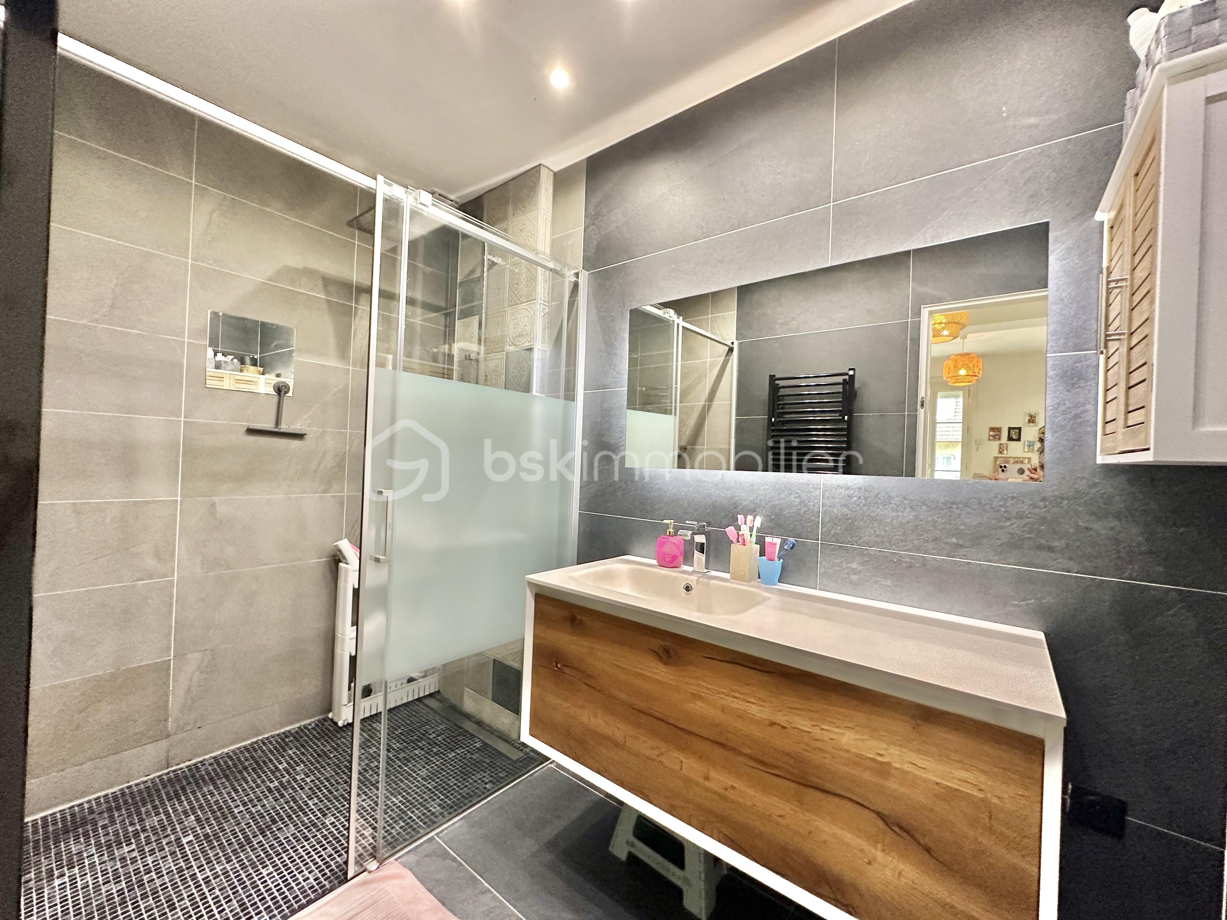 Maison de 100 m² - tempImagexZ5sUl.png