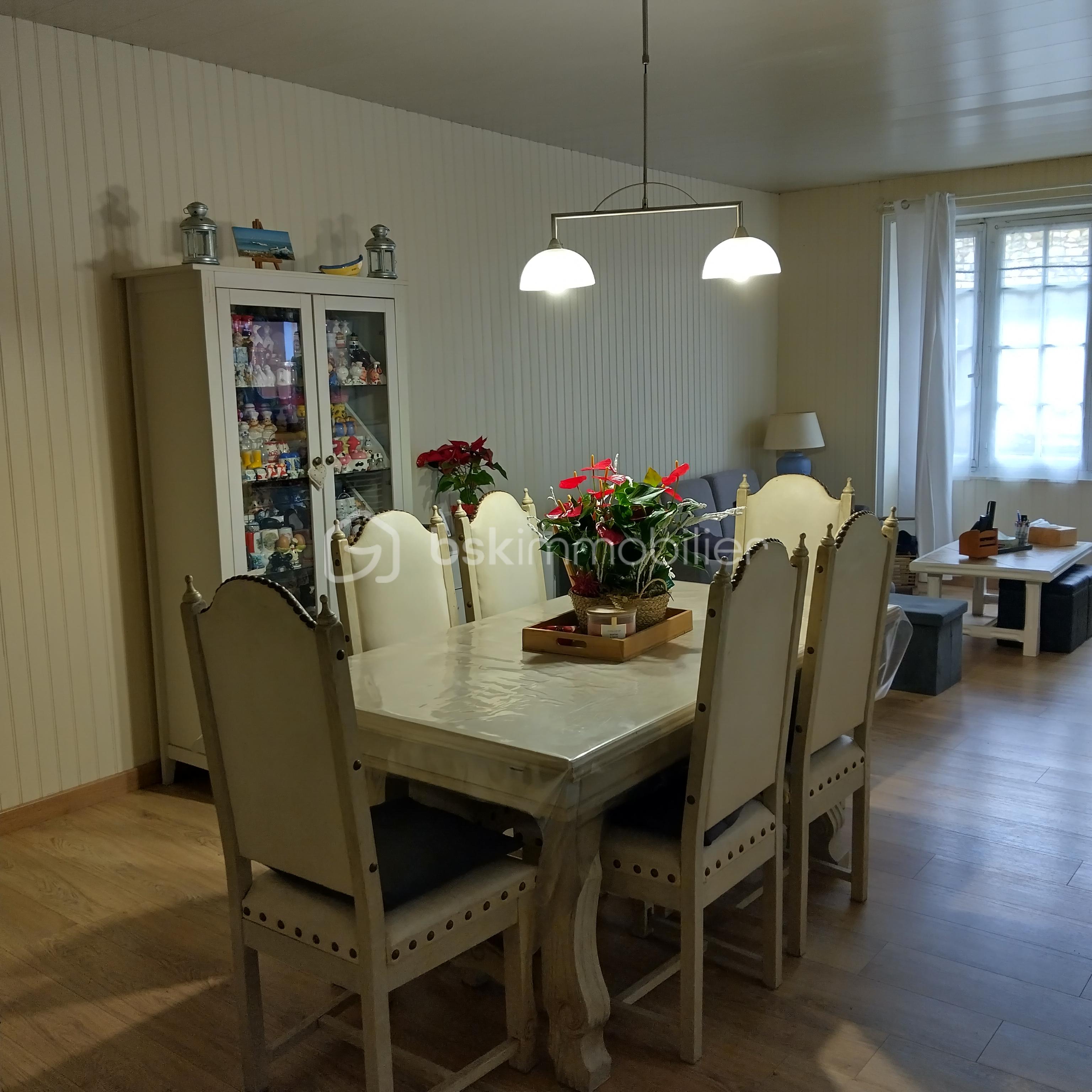 Maison de ville de 114 m² - sejour.jpg