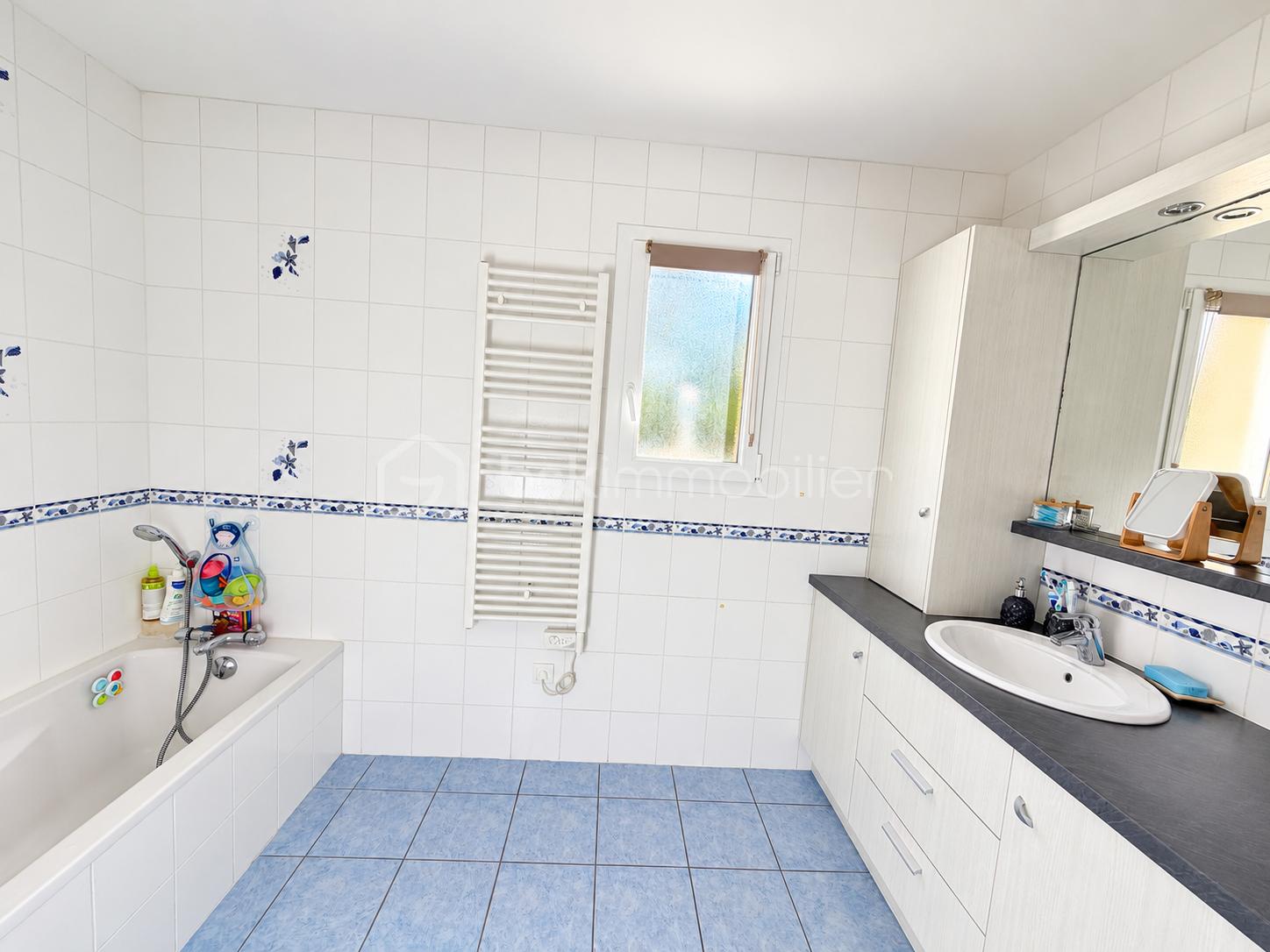 HELBERT JULIEN 496E5B6F-82E7-4BC6-951C-CA5ABDB66CD4.PNG