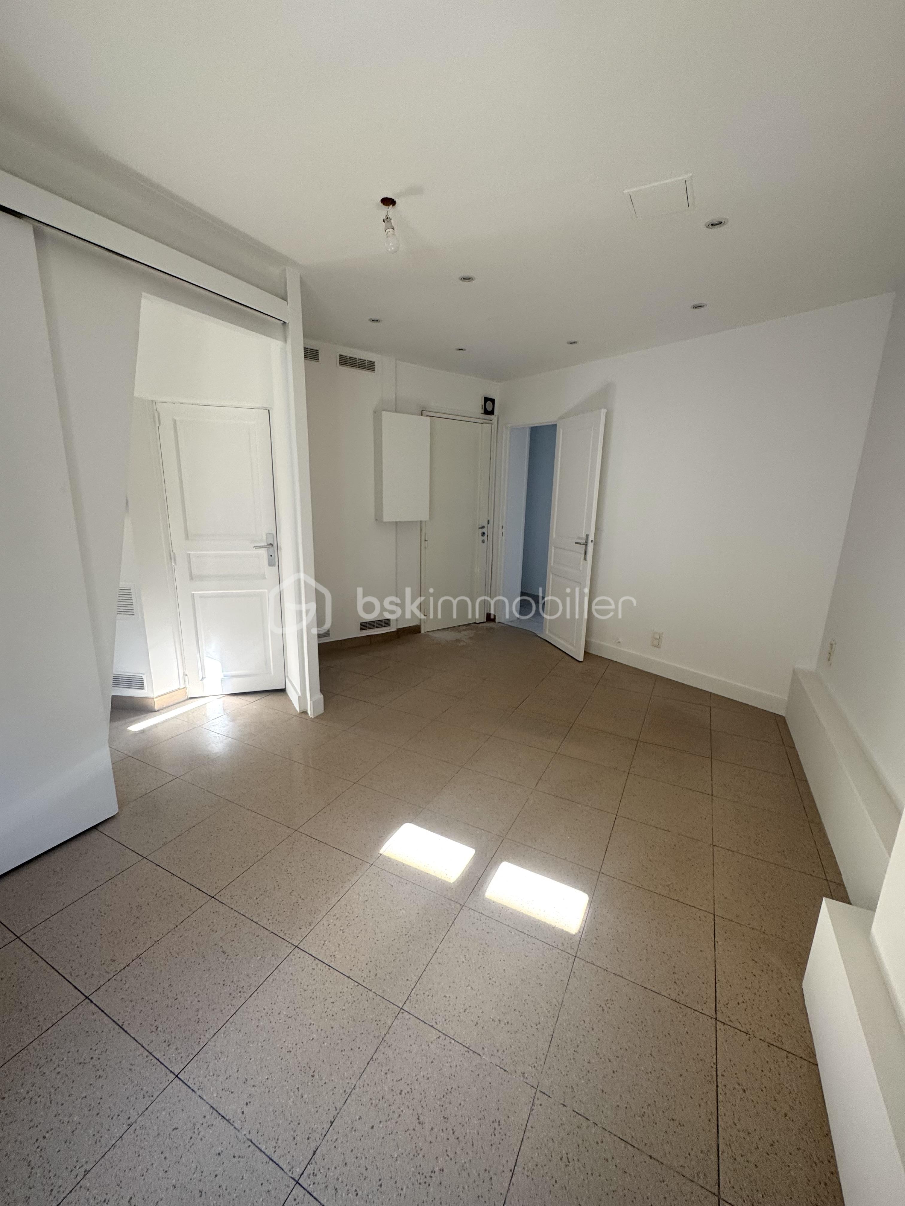 Appartement 2 pièces 32 m² · à Aubervilliers · 32 m² · 130 000 €