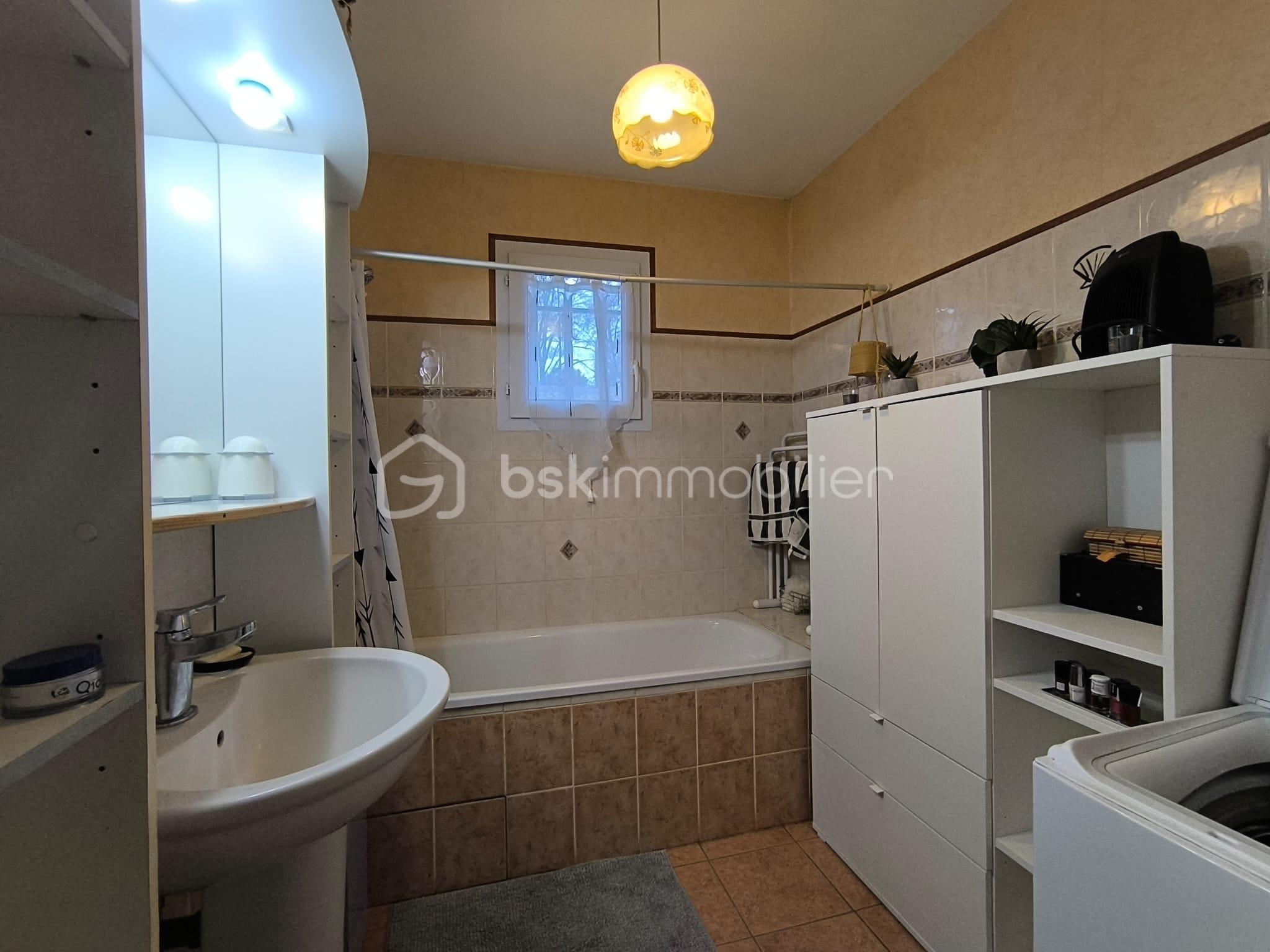 Maison de 96 m² - salle de bain.jpg
