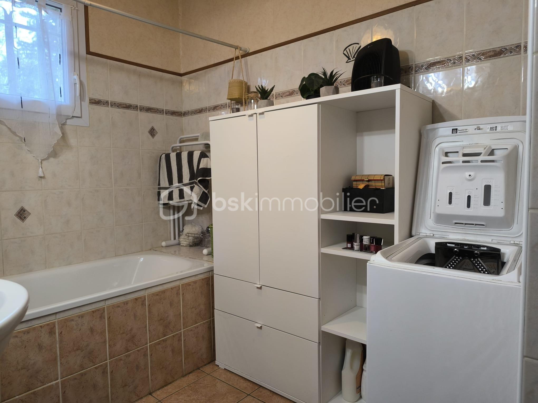 Maison de 96 m² - salle de bain 2.jpg
