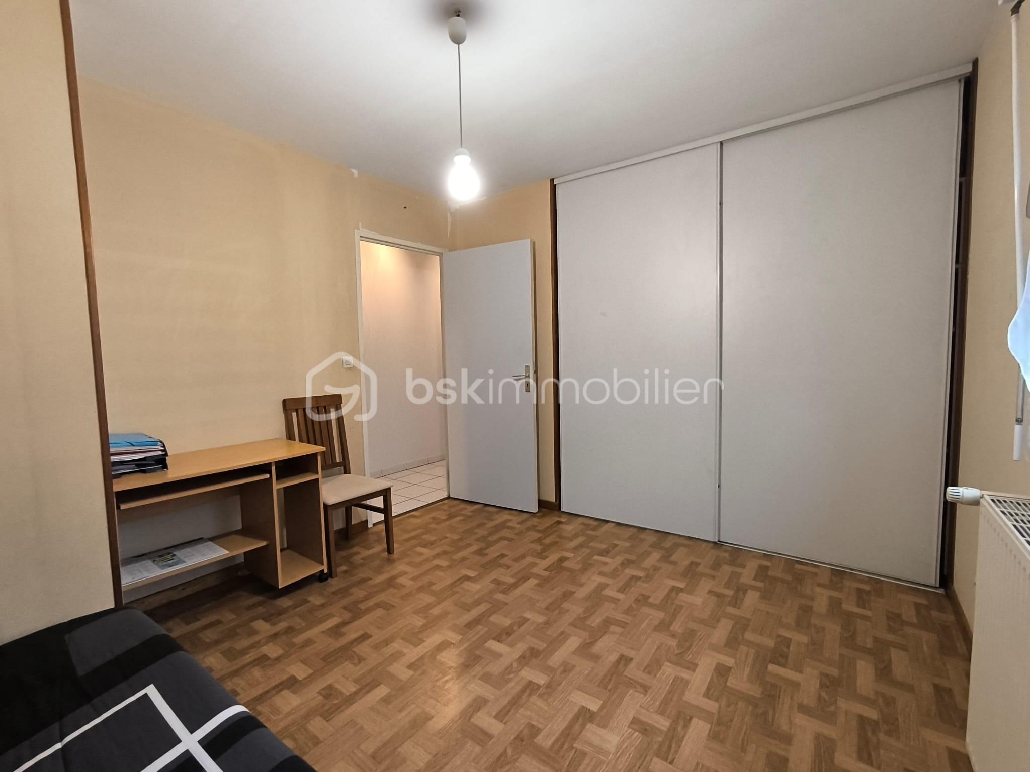 Maison de 96 m² - chambre clic clac.jpg