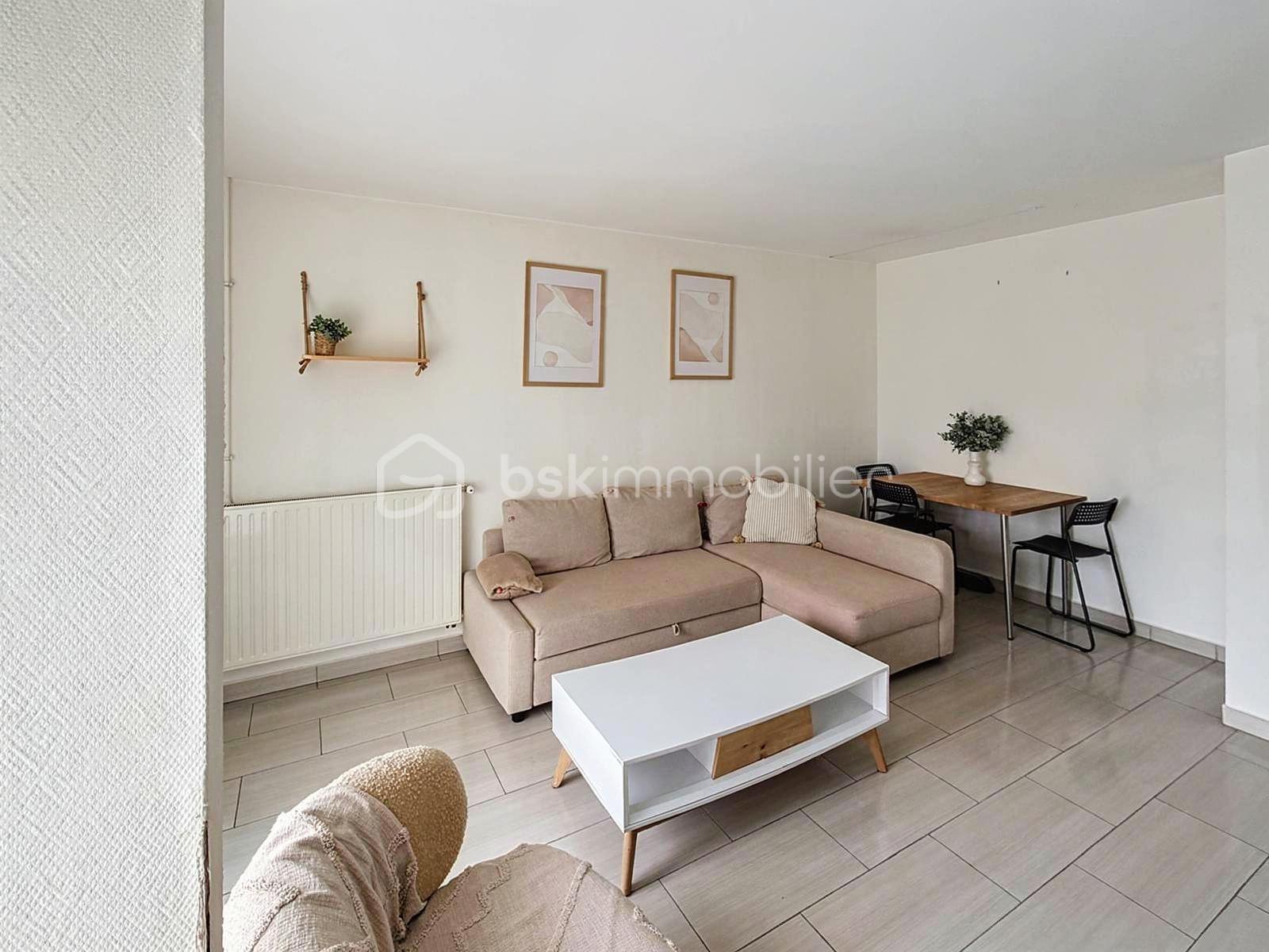 vemars karine_livingroom-dinningroom_00fb2474.jpg
