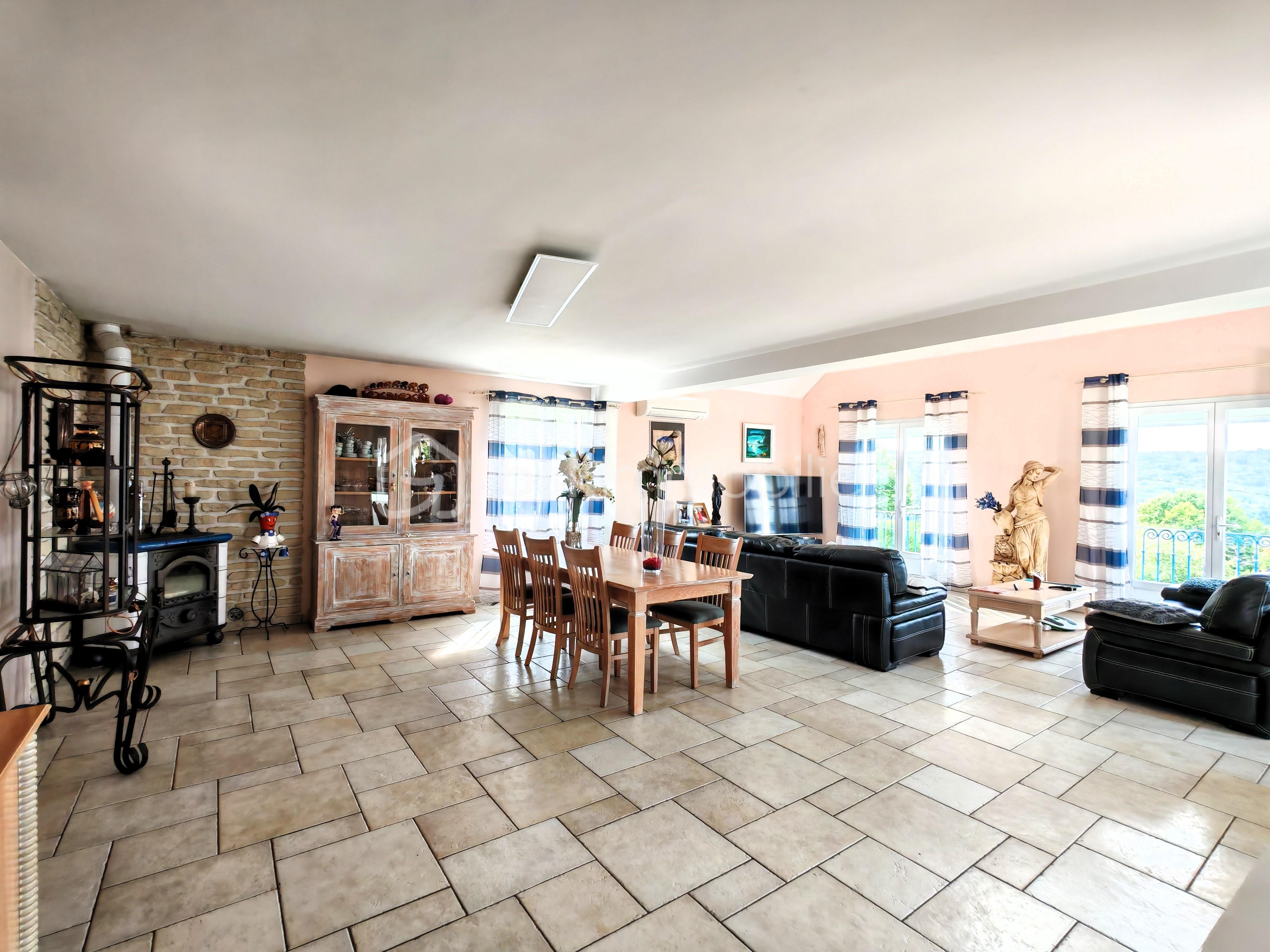 Maison de 261 m² - SALON.jpg