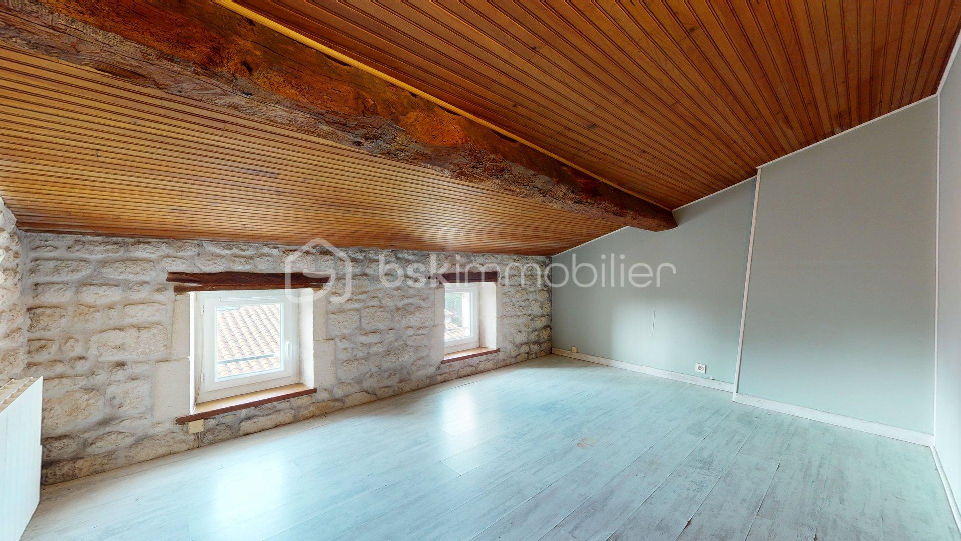 Maison charentaise de 36,77 m² - Maison-Les-Essards-mandat-n-208097-02062026_172046.jpg