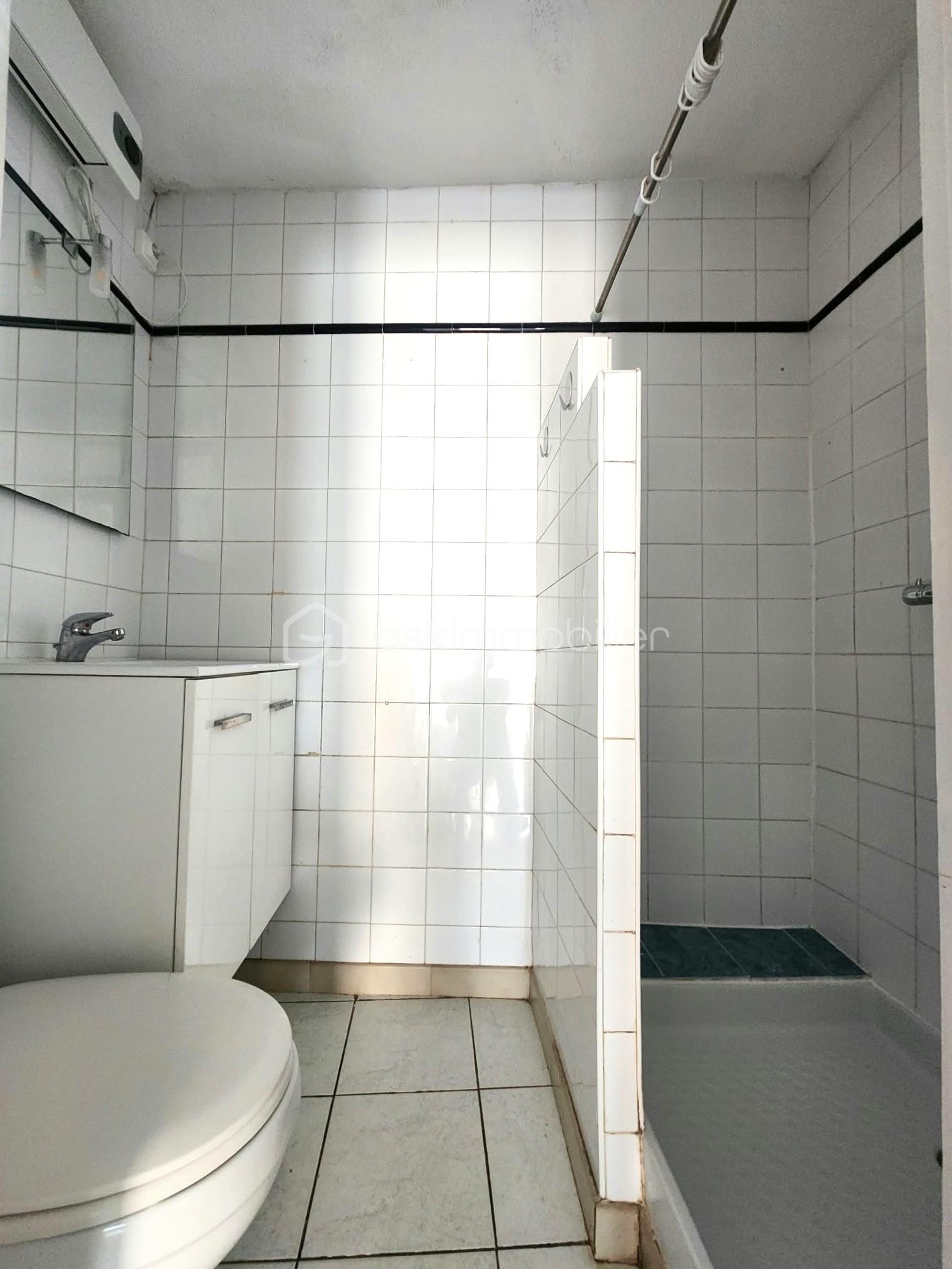 108ab475-c0c0-4b4f-a928-941dd0a514cb.jpg