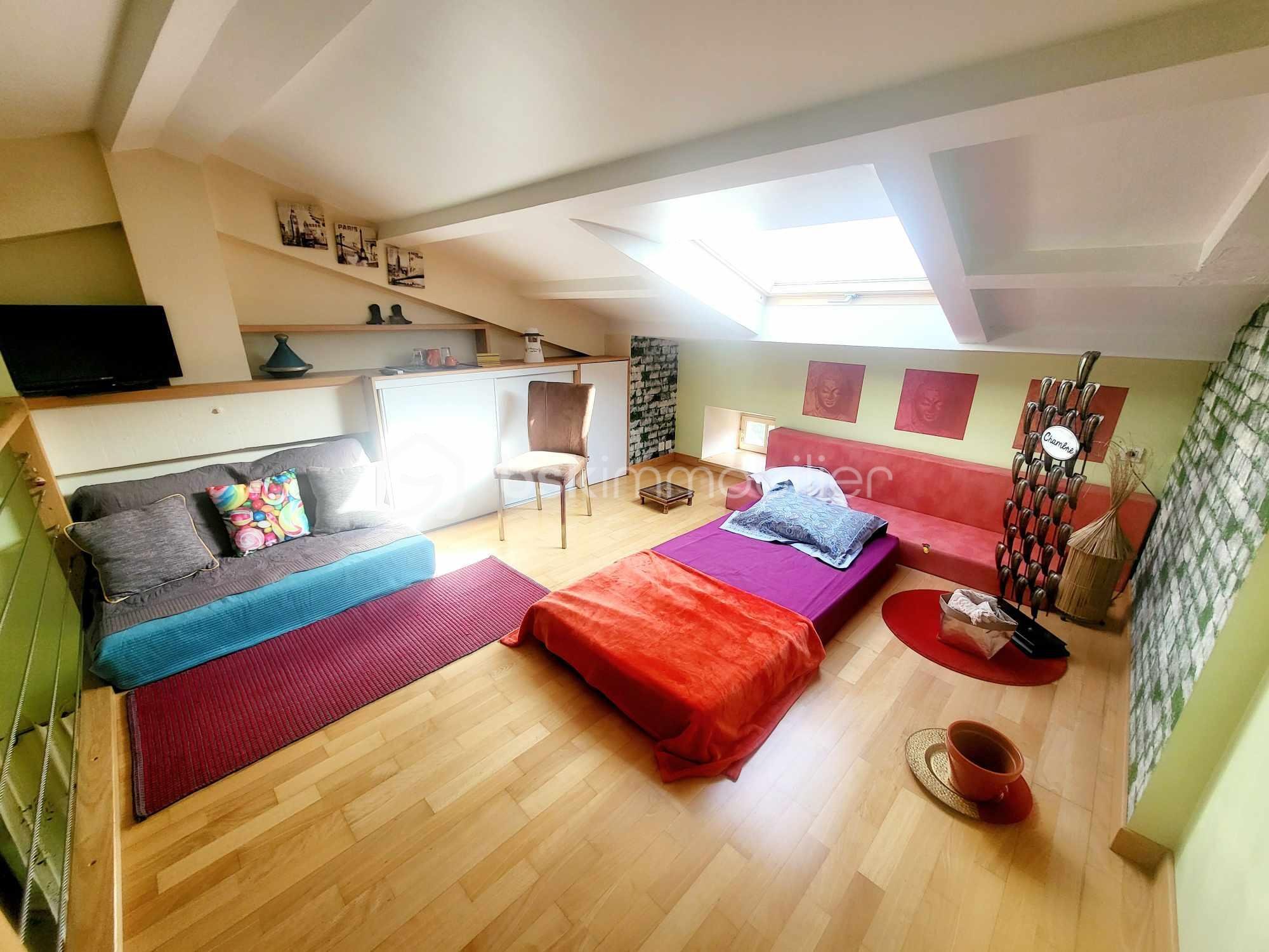 Maison de 243 m² - 462539976_1227018145199569_173010963255218160_n.jpg