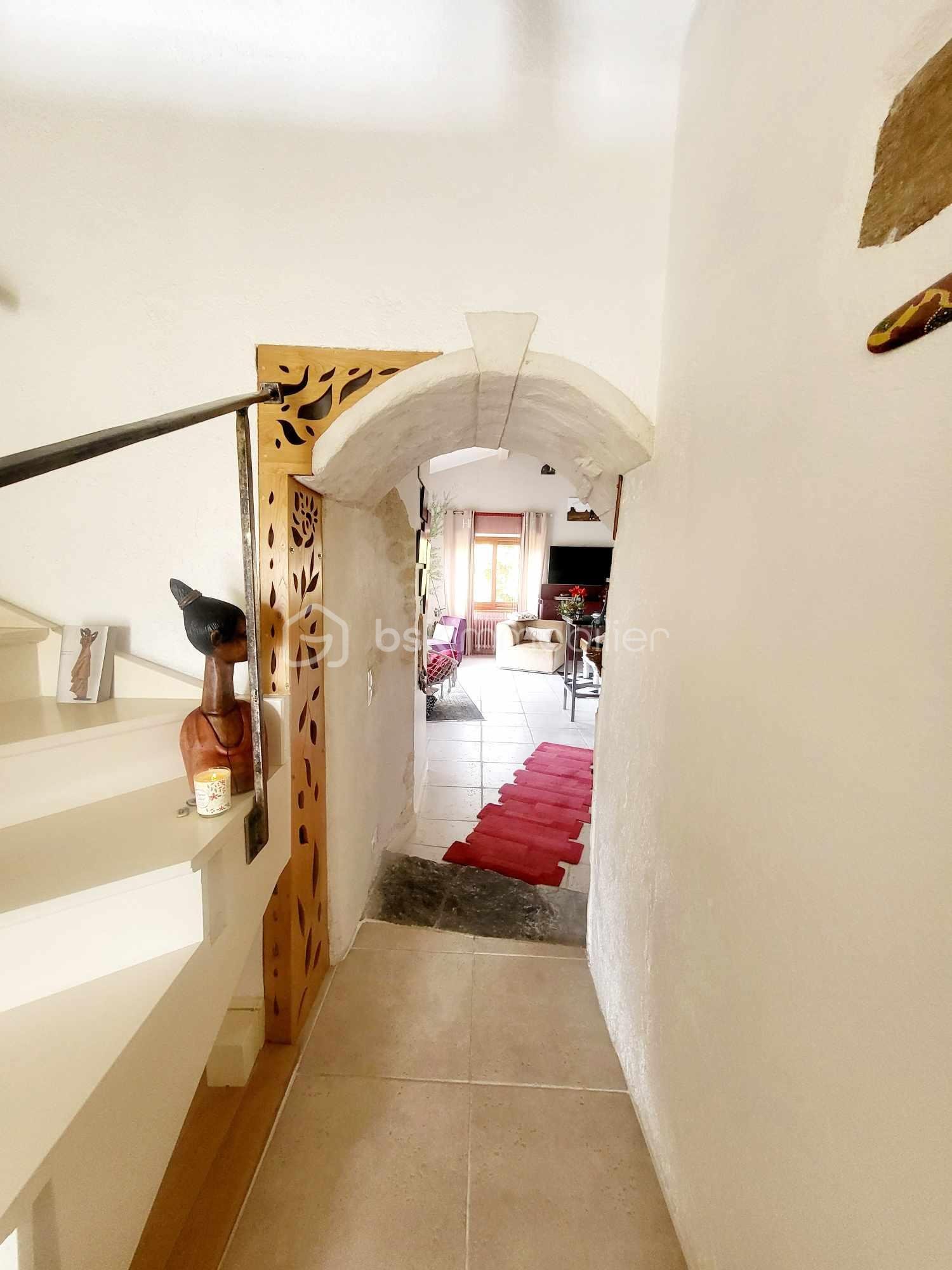 Maison de 243 m² - 462558776_916804406566302_1892543943543235659_n.jpg