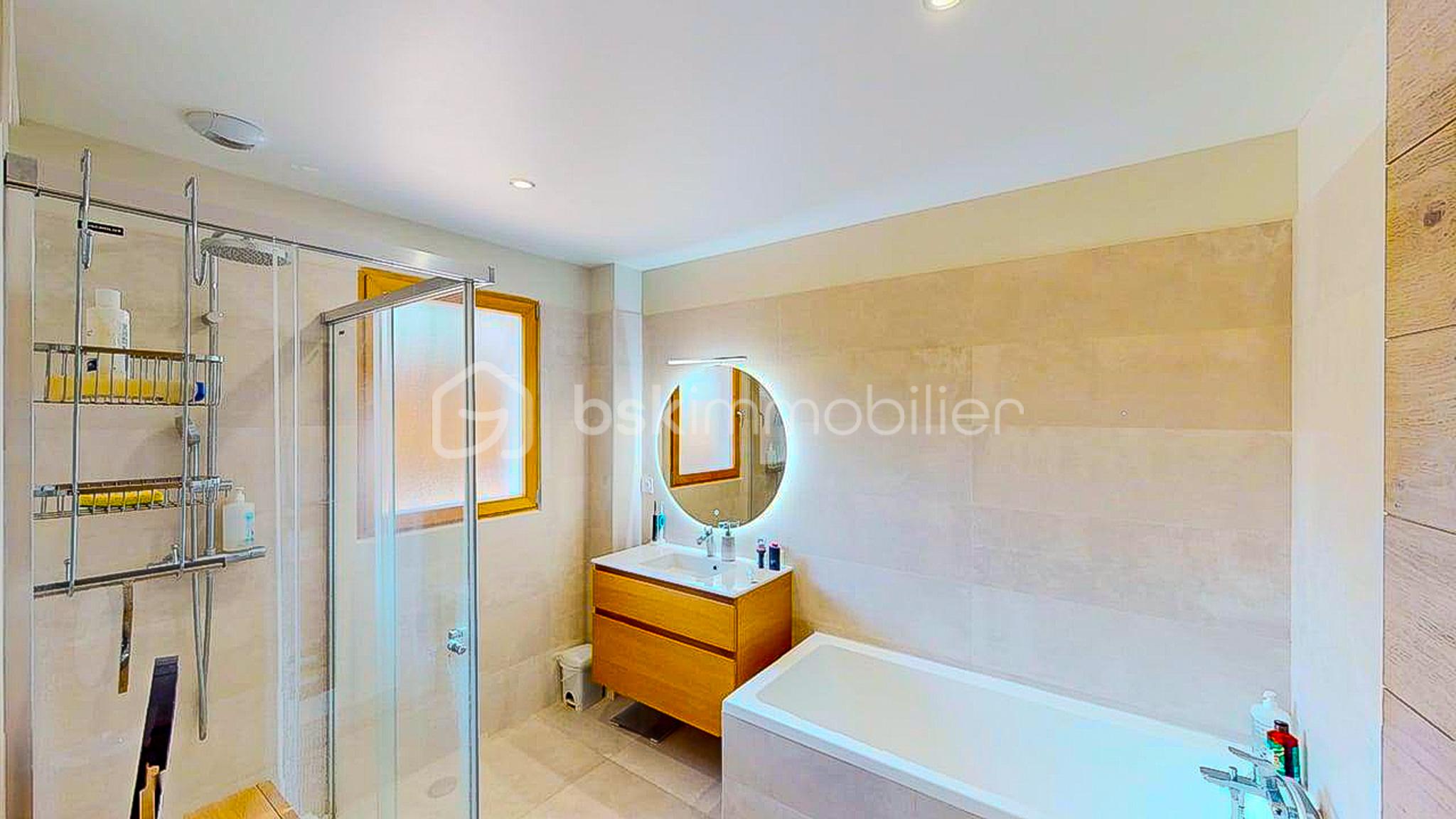 Maison de 140 m² - Maison-La-benne-06192025_073357.jpg