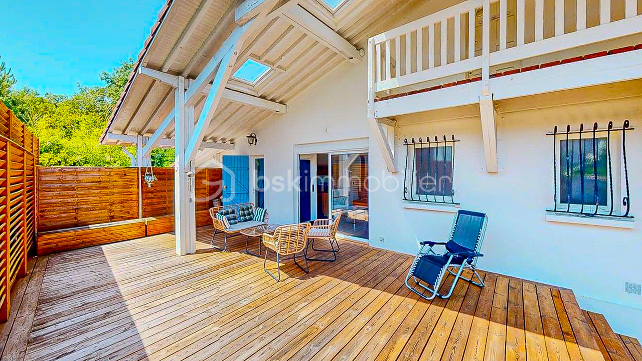 Maison de 140 m² - Maison-La-benne-06192025_074402.jpg