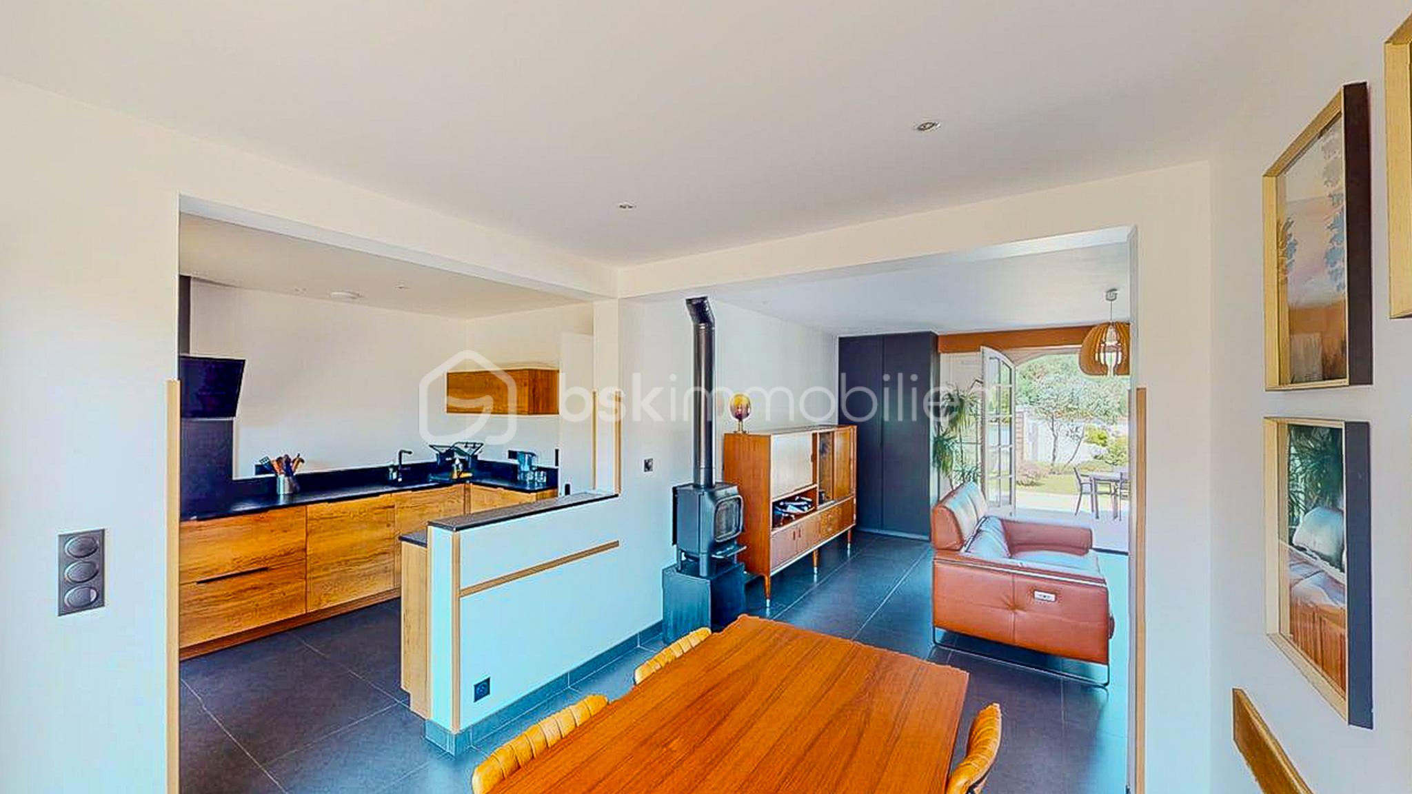 Maison de 140 m² - Maison-La-benne-06192025_072952.jpg