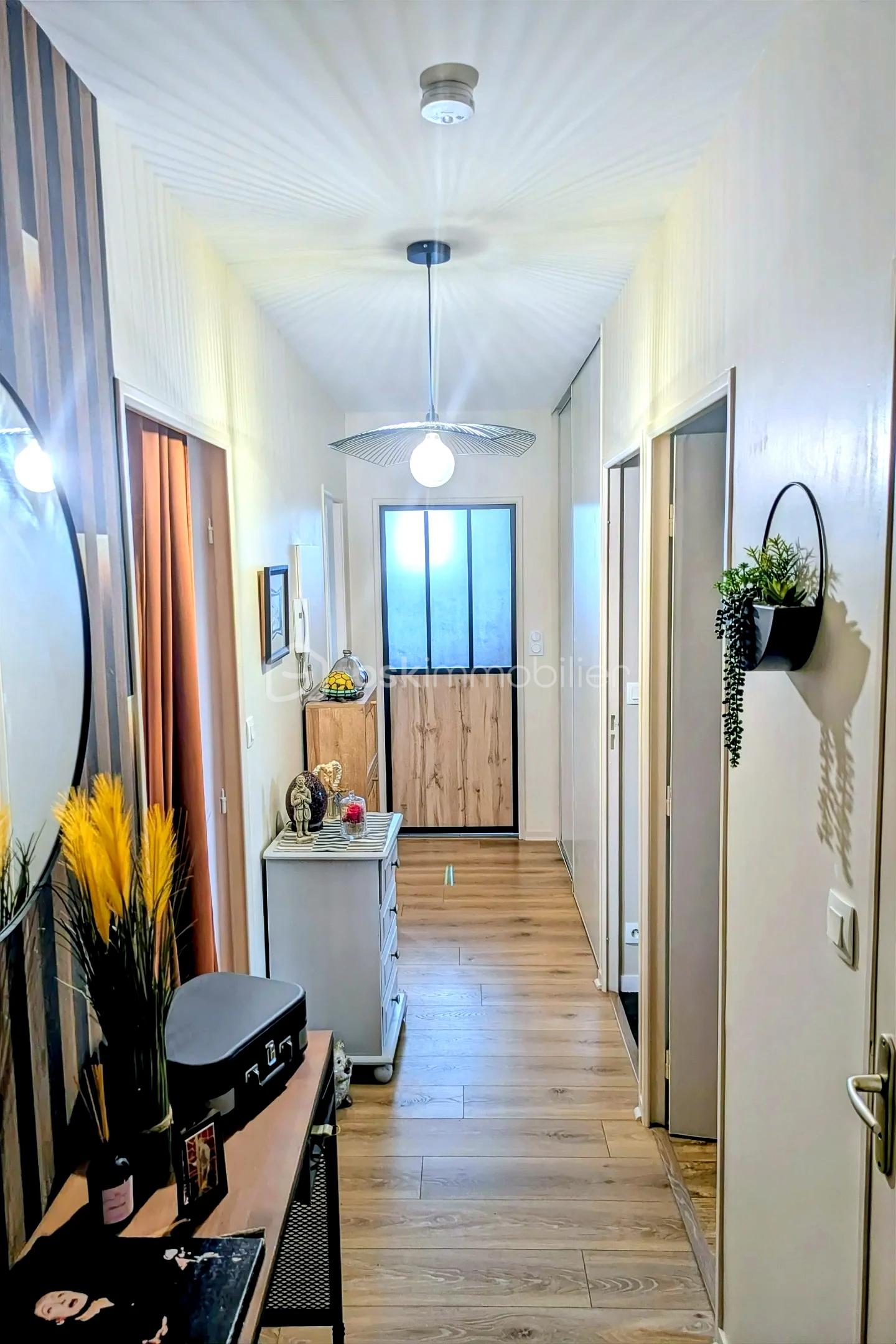 hoqi-29f8e8f0de6e4097be9359d189583cb0.jpg