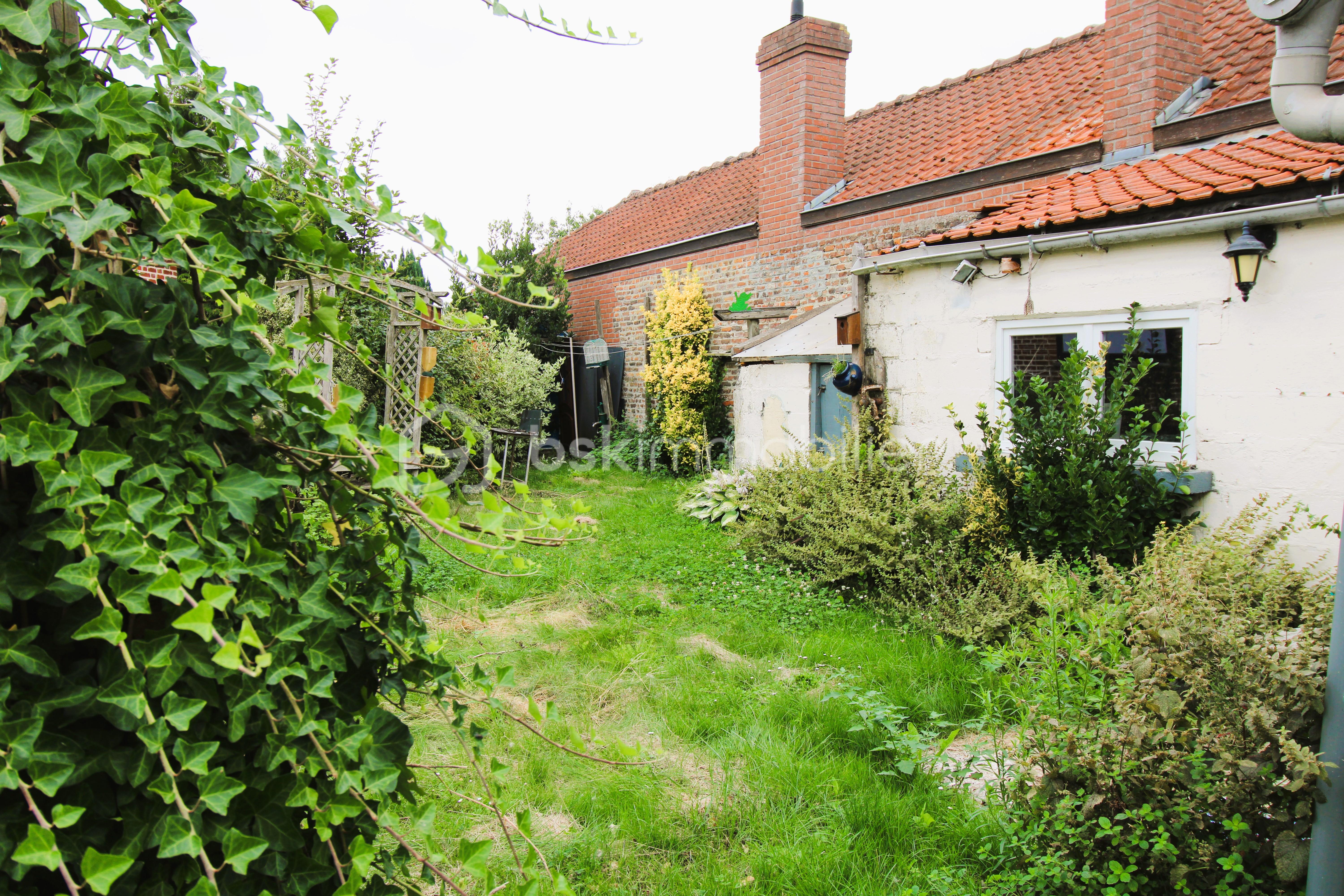 Maison de 131 m² - jardin .JPG