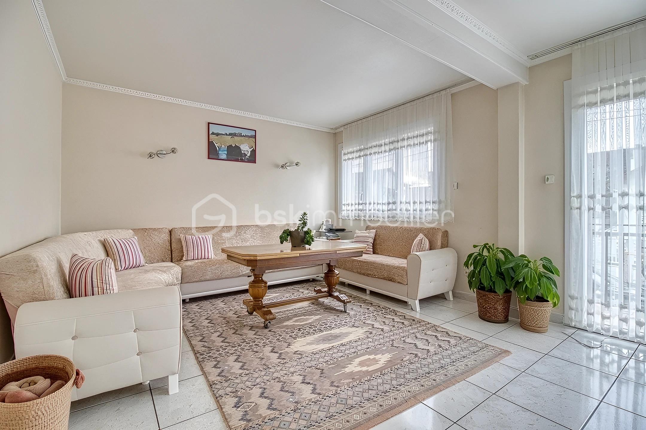 Maison de 172 m² - hoqi-9d6eb4d3e051420a8fc75125d05804cc.jpg