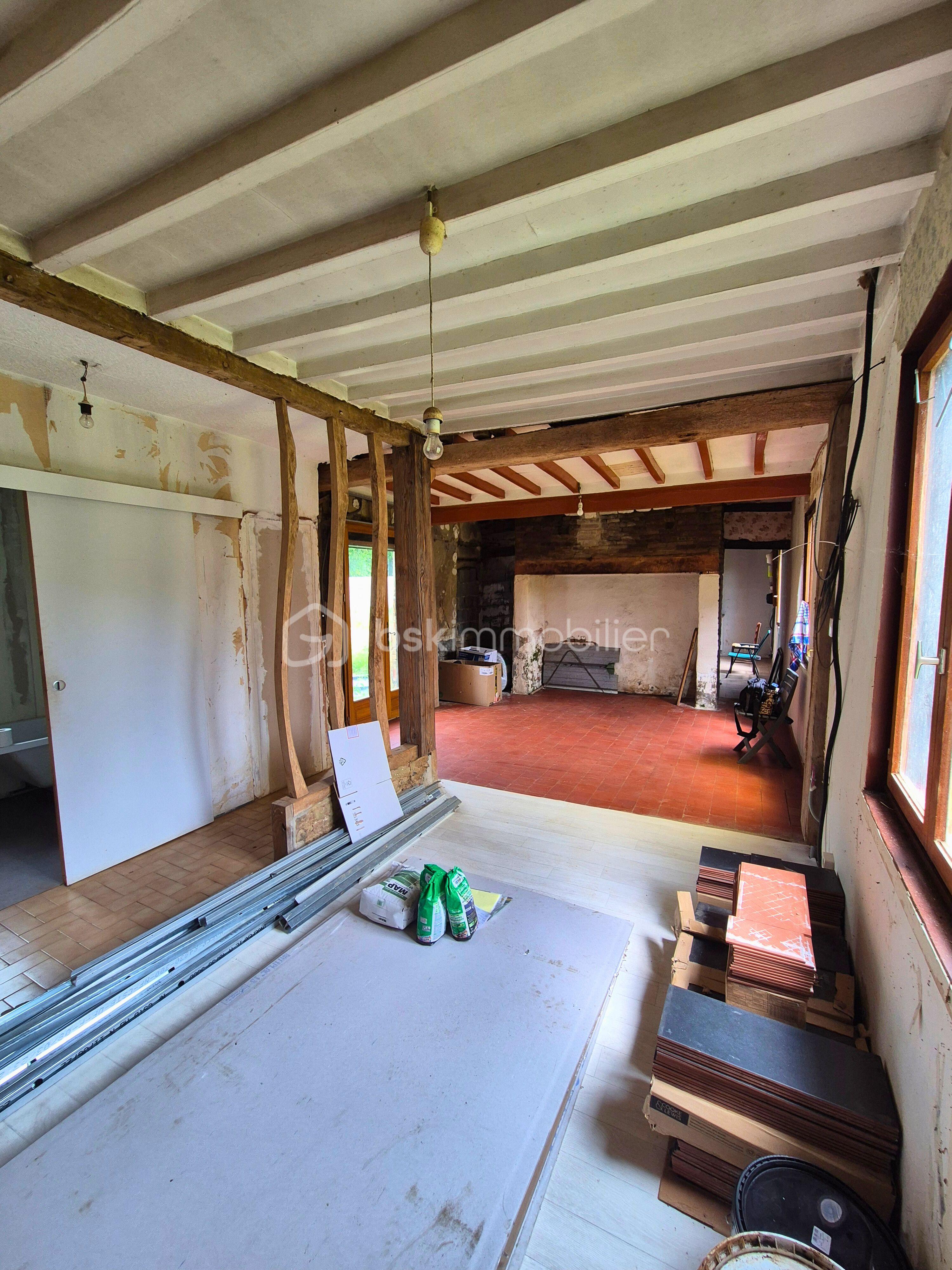 Corps de ferme de 70 m² - pièce de vie 4P.jpg