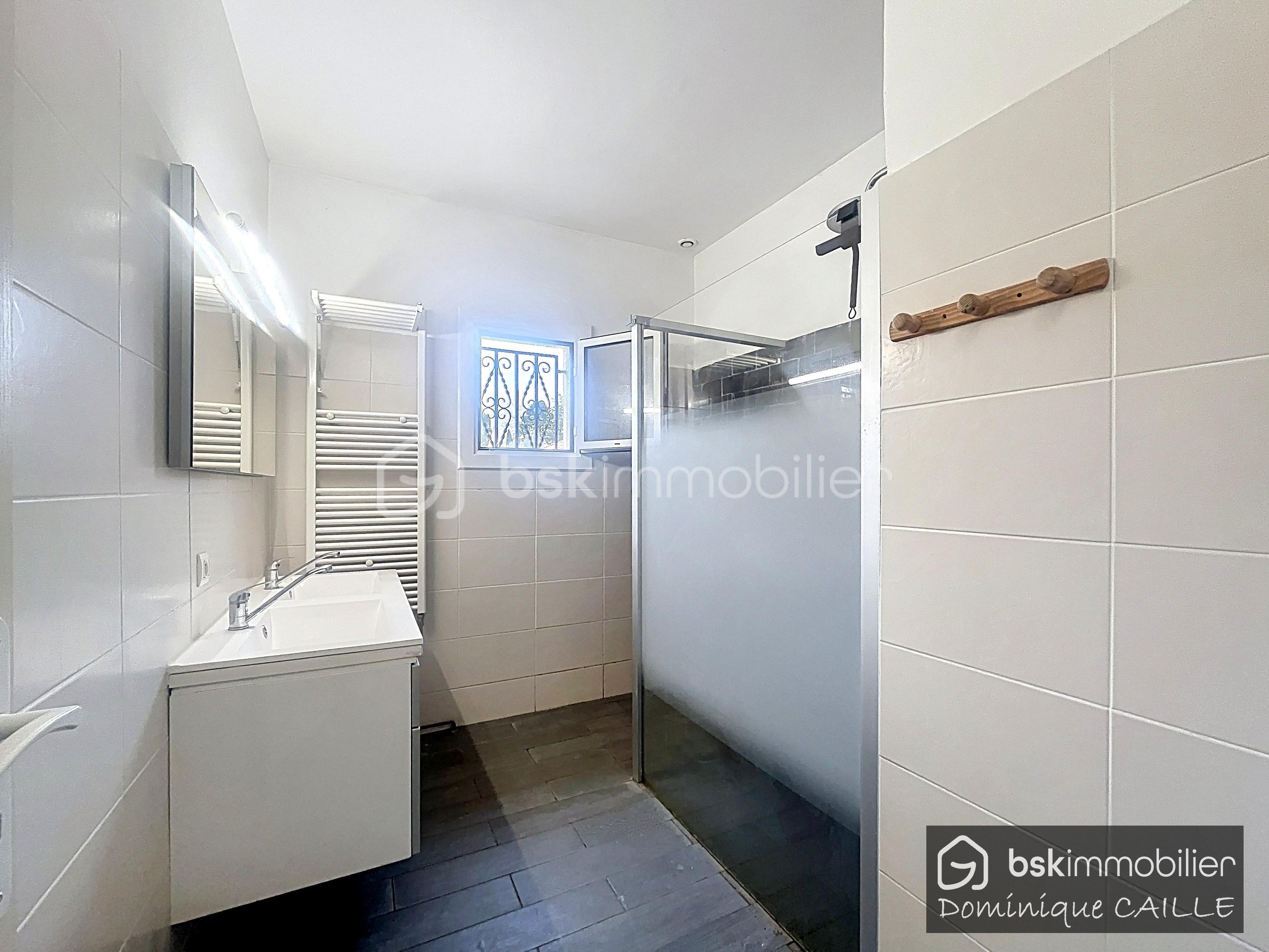 salle d'eau rdc (2).jpg