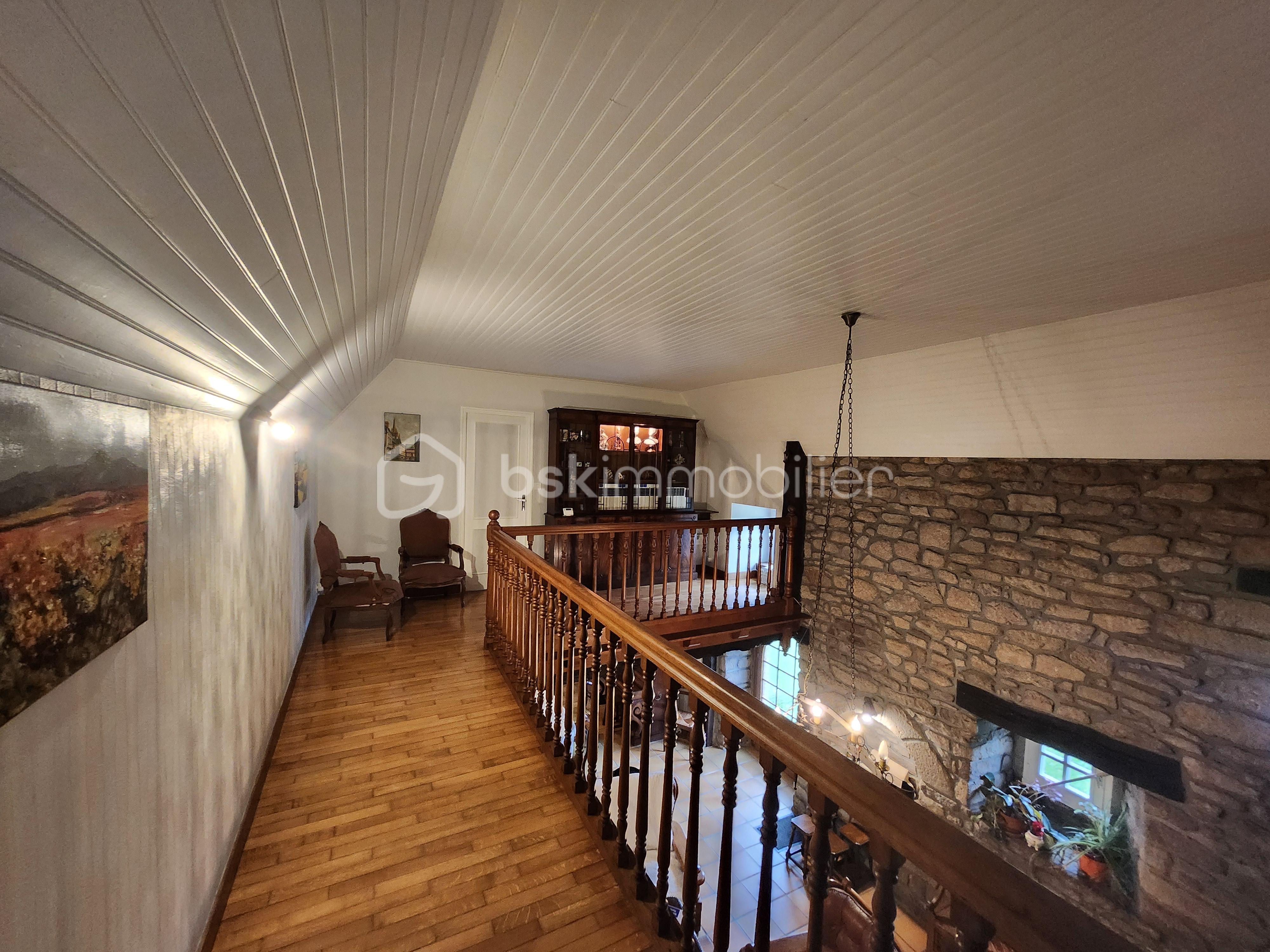 Maison en pierre de 187 m² - 20240404_164715.jpg