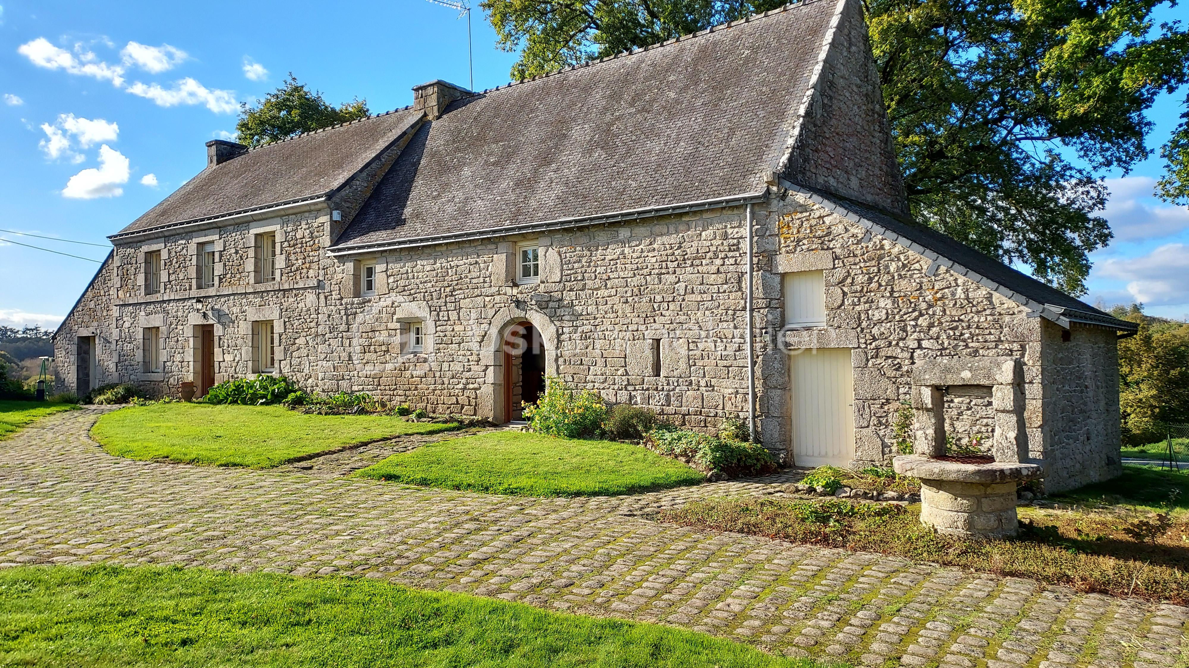 Maison en pierre de 187 m² - 20211022_162242.jpg