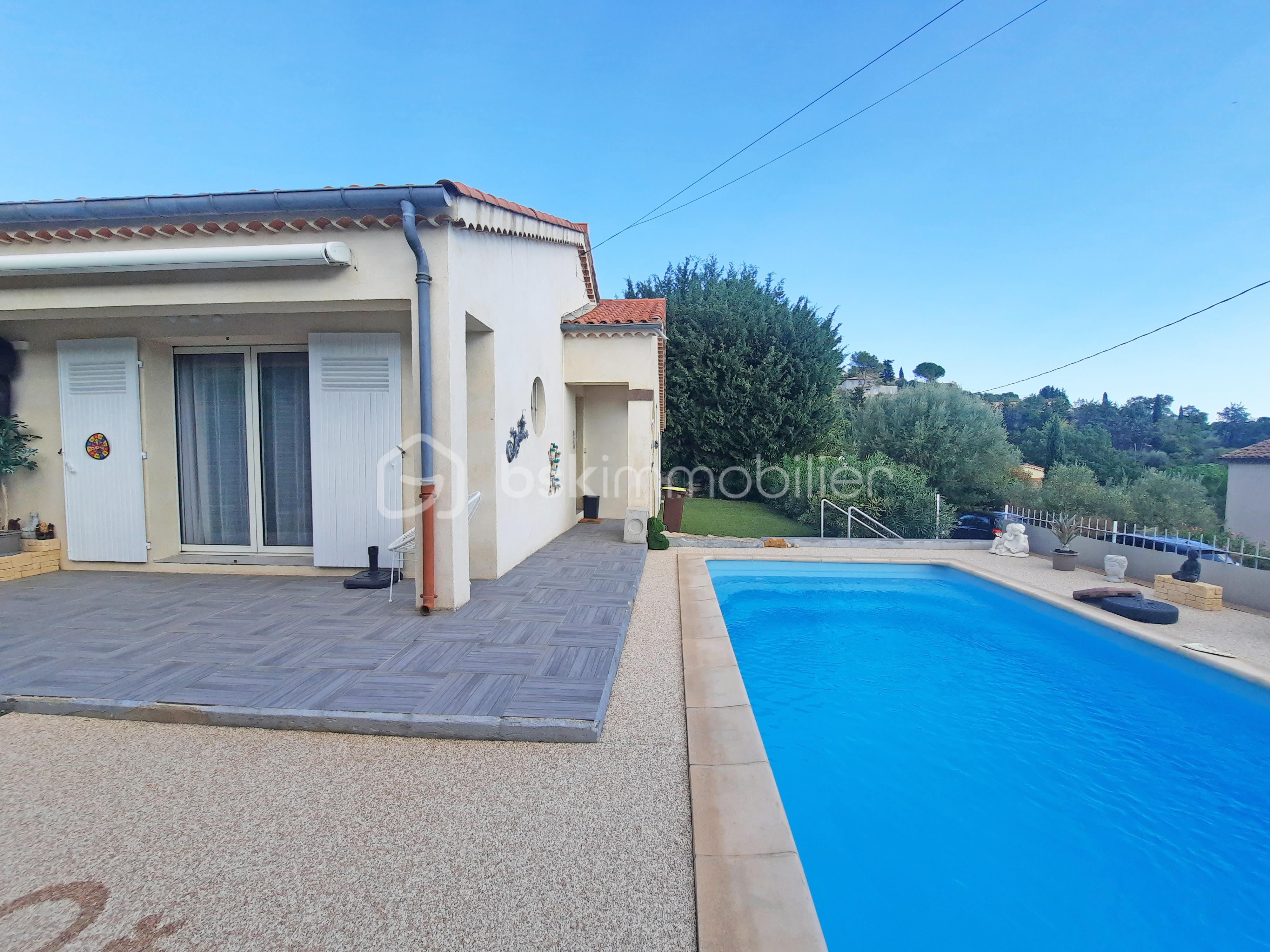 achat vente maison rénovée piscine Draguignan Dracénie très proche école commerces centre-ville grand jardin vue panoramique.jpg