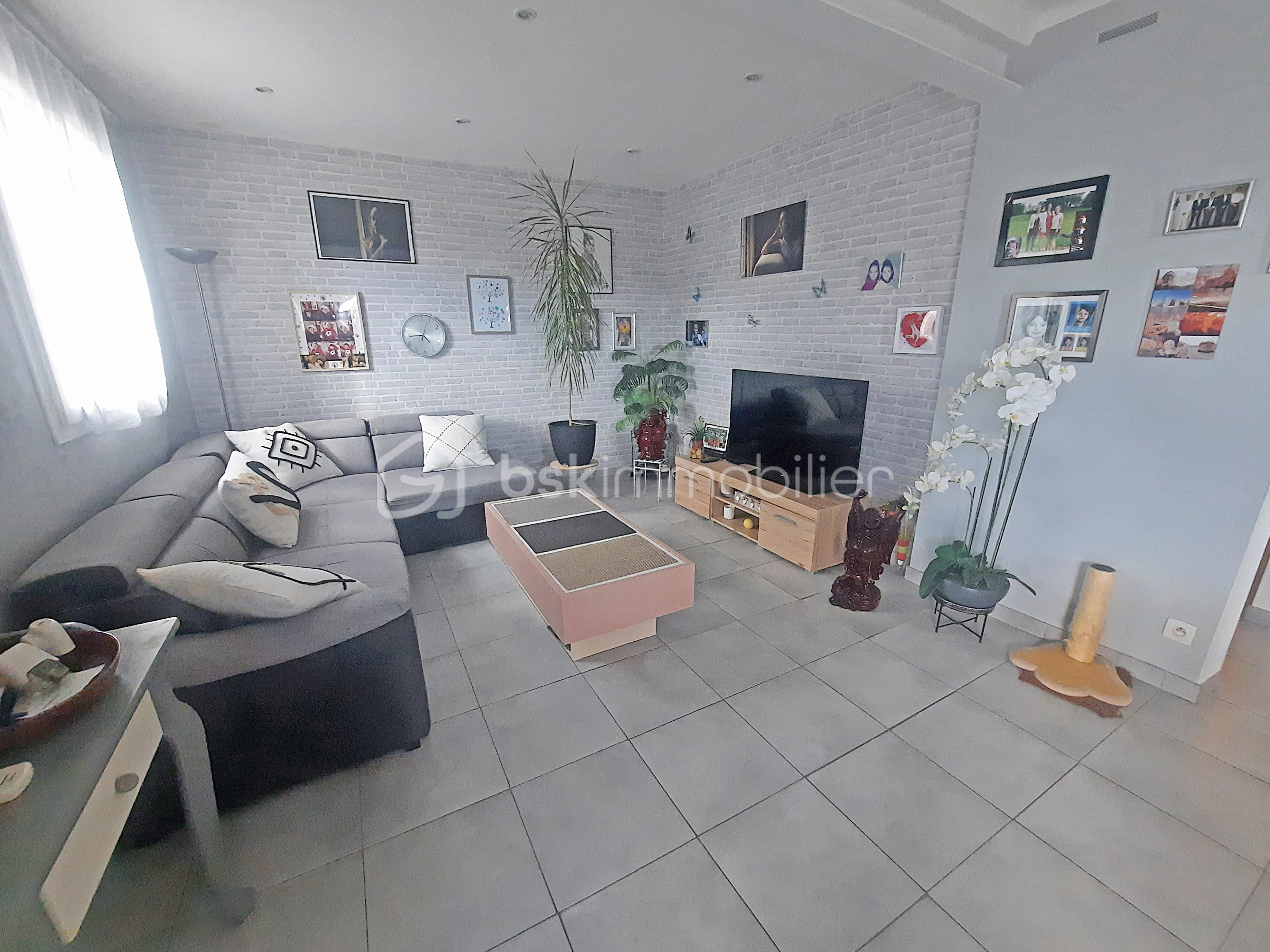 achat maison avec studio indépendant piscine Draguignan Dracénie proche écoles commerces centre-ville EHPAD Draguignan.jpg