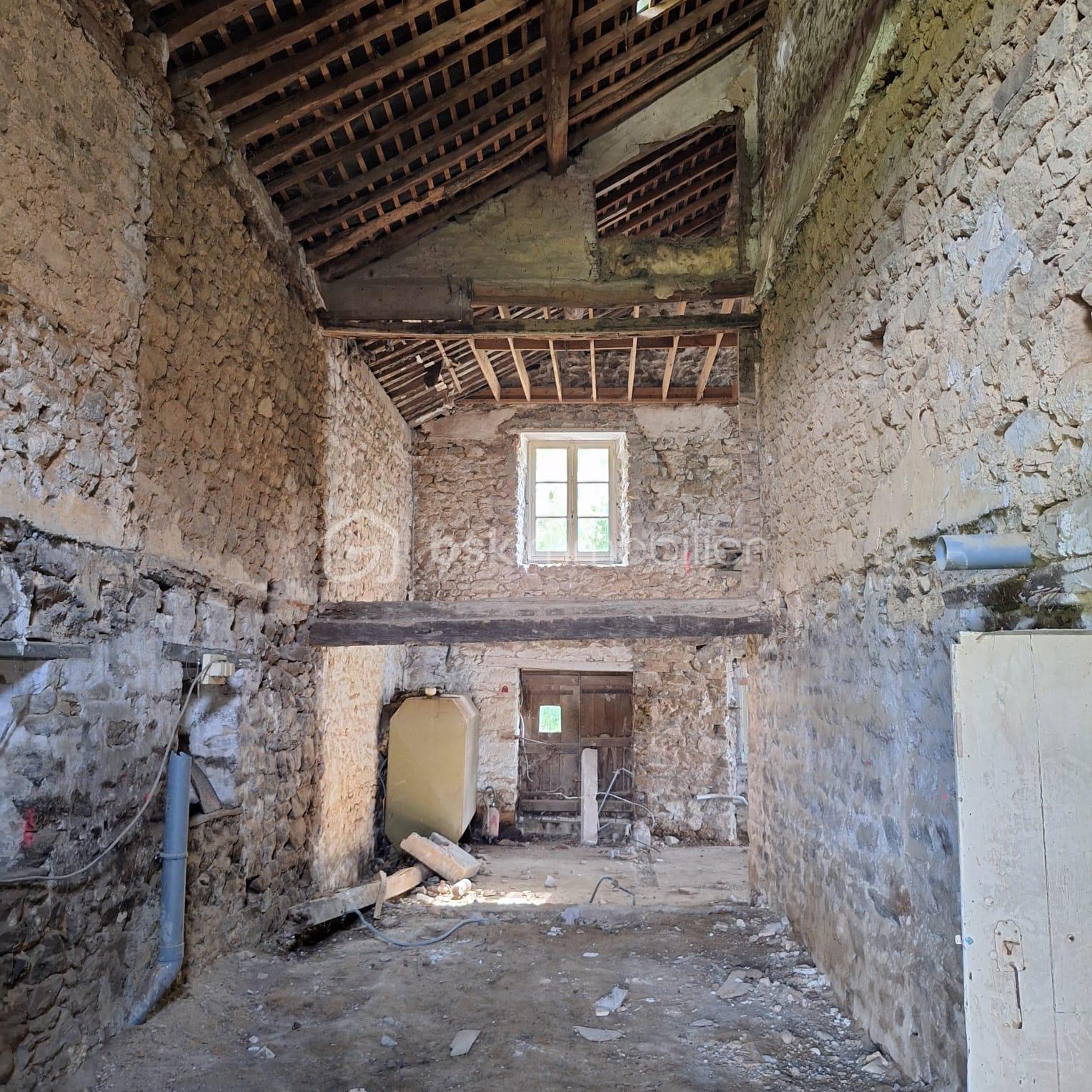 Corps de ferme de 170 m² - 335c0ca5-b2d0-45ed-8098-3e7b5e04fb75.jpeg