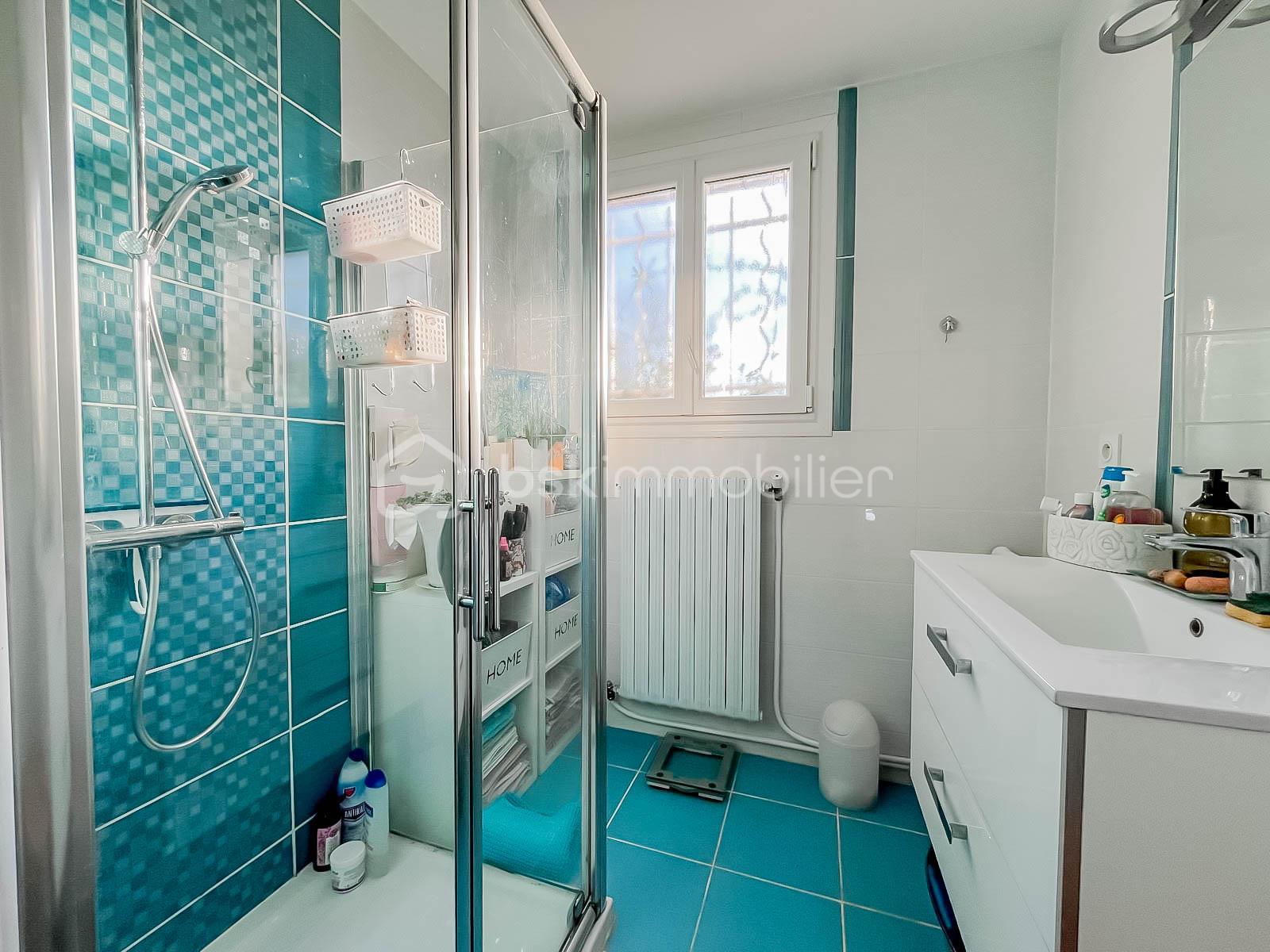 Maison traditionnelle de 90 m² - f046a68d-429c-4e9d-900d-751ad7d9f9f6.jpg