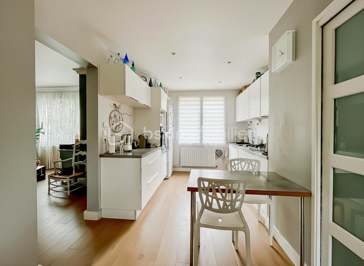 Maison traditionnelle de 90 m² - 549ed3a8-5ae6-40e4-9de0-2fcfdf73f296.jpg
