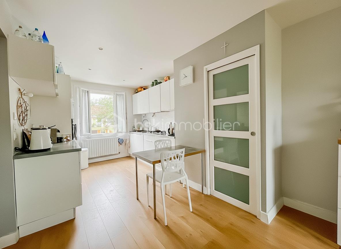 Maison traditionnelle de 90 m² - 10ee2e6d-93ad-4e08-b8b3-3a8ae771b4c3.jpg