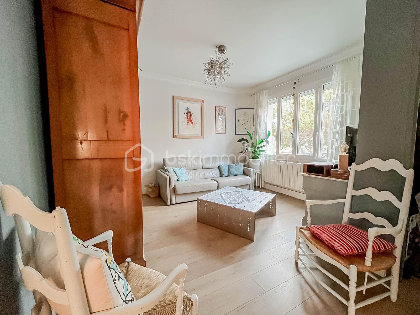 Maison traditionnelle de 90 m² - 510e033f-e403-499f-aeed-31247061d948.jpg