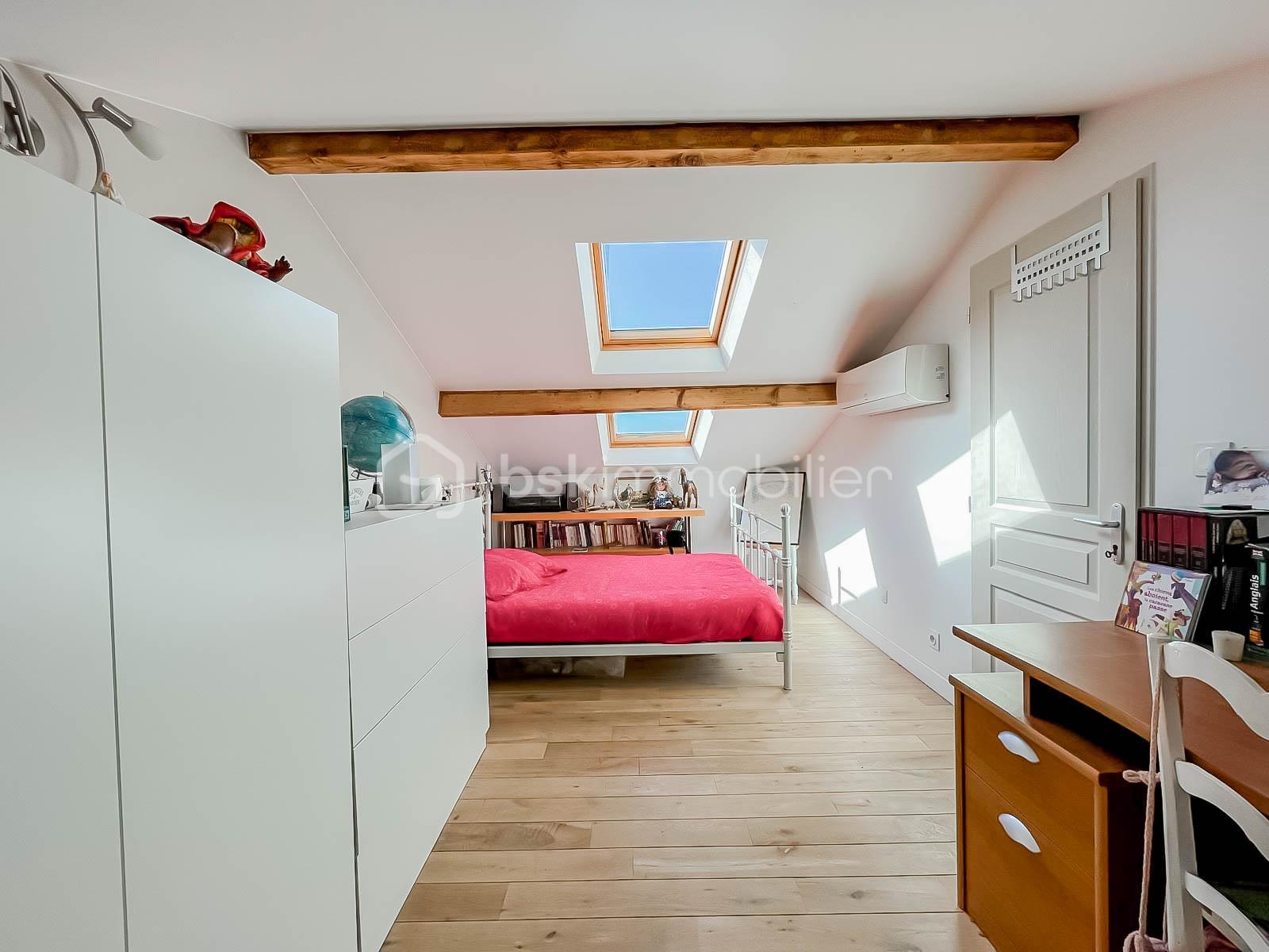 Maison traditionnelle de 90 m² - 1a78e40a-f7c6-41df-ad26-81906e6bc47f.jpg