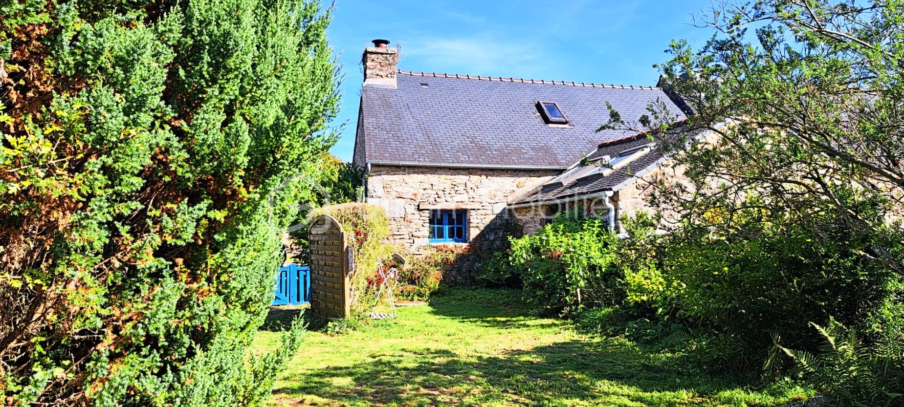 Maison en pierre de 94 m² - façade arrière 1.jpg