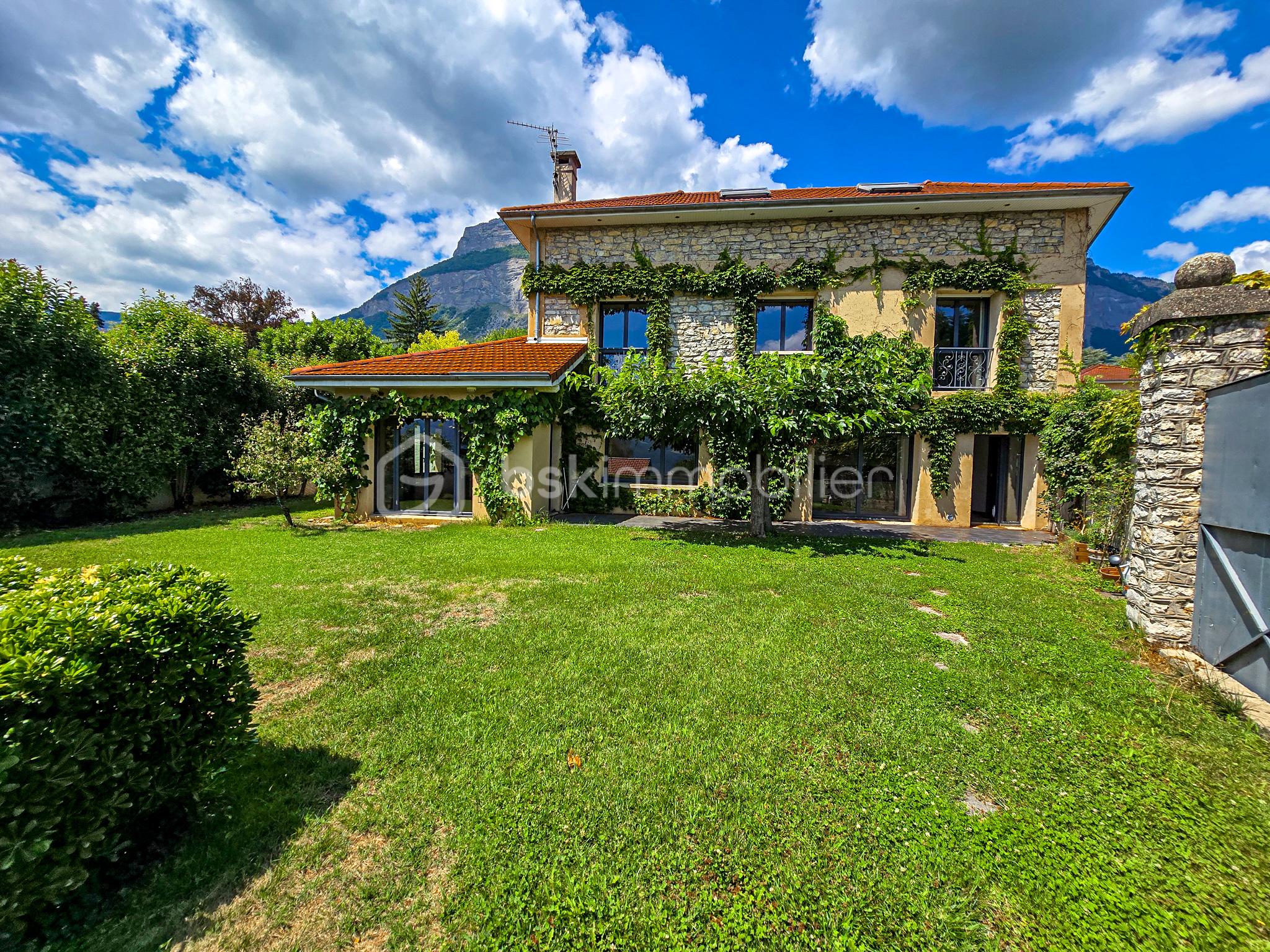 Maison en pierre de 181 m² - 20250729_141652.jpg