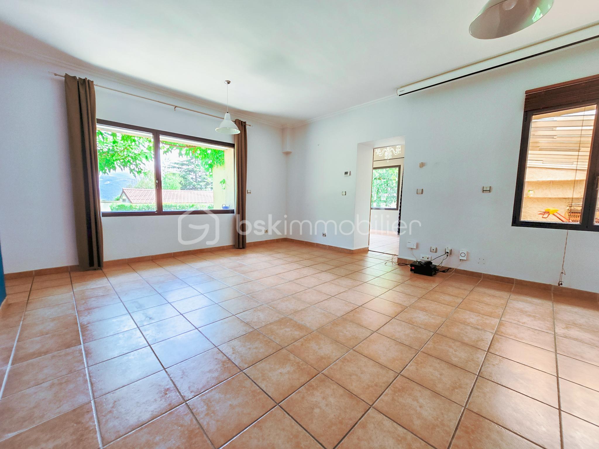 Maison en pierre de 181 m² - 20250729_141922.jpg