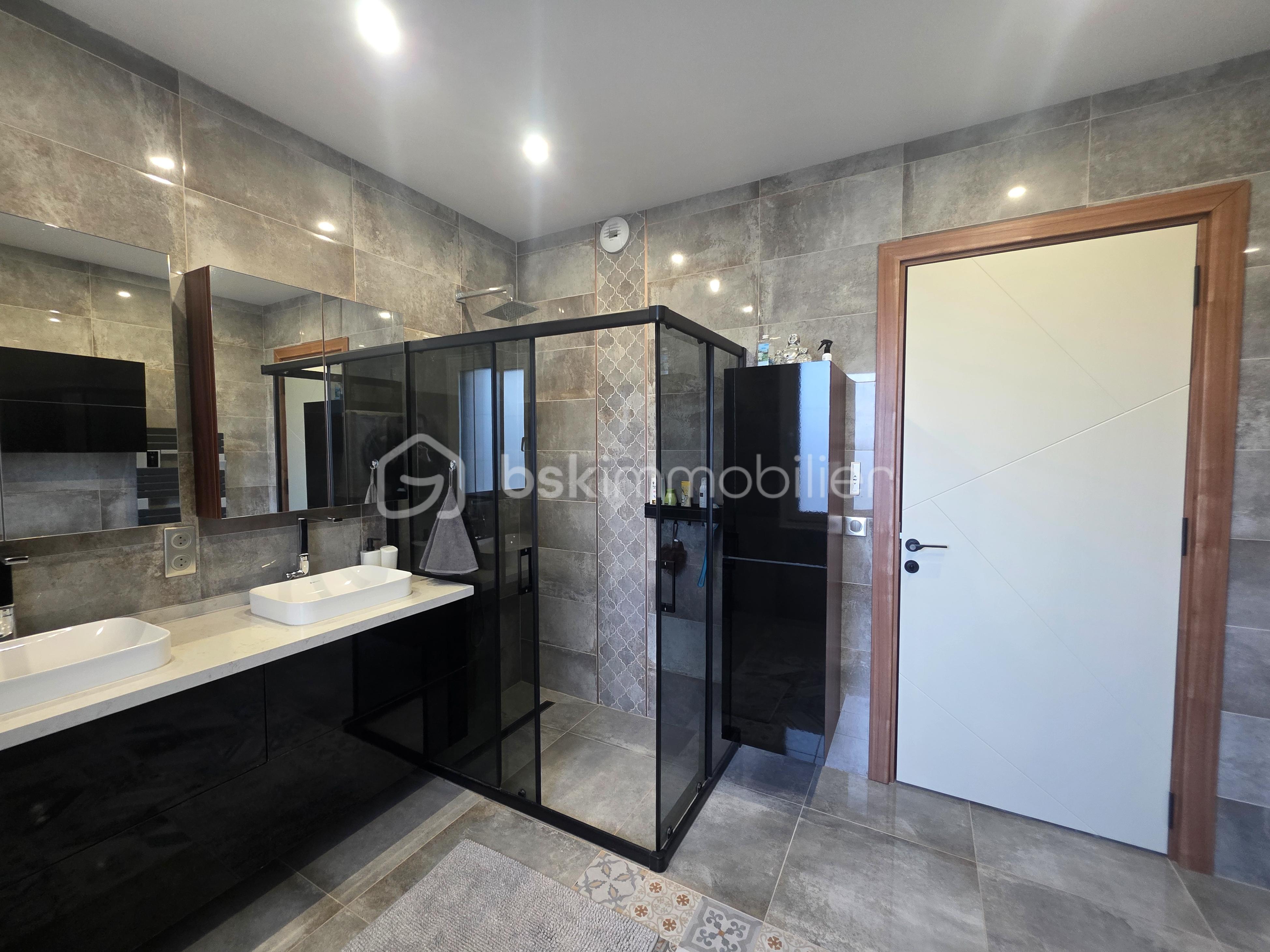 Villa de 225,32 m² - unlun - photo sde 2.2.jpg