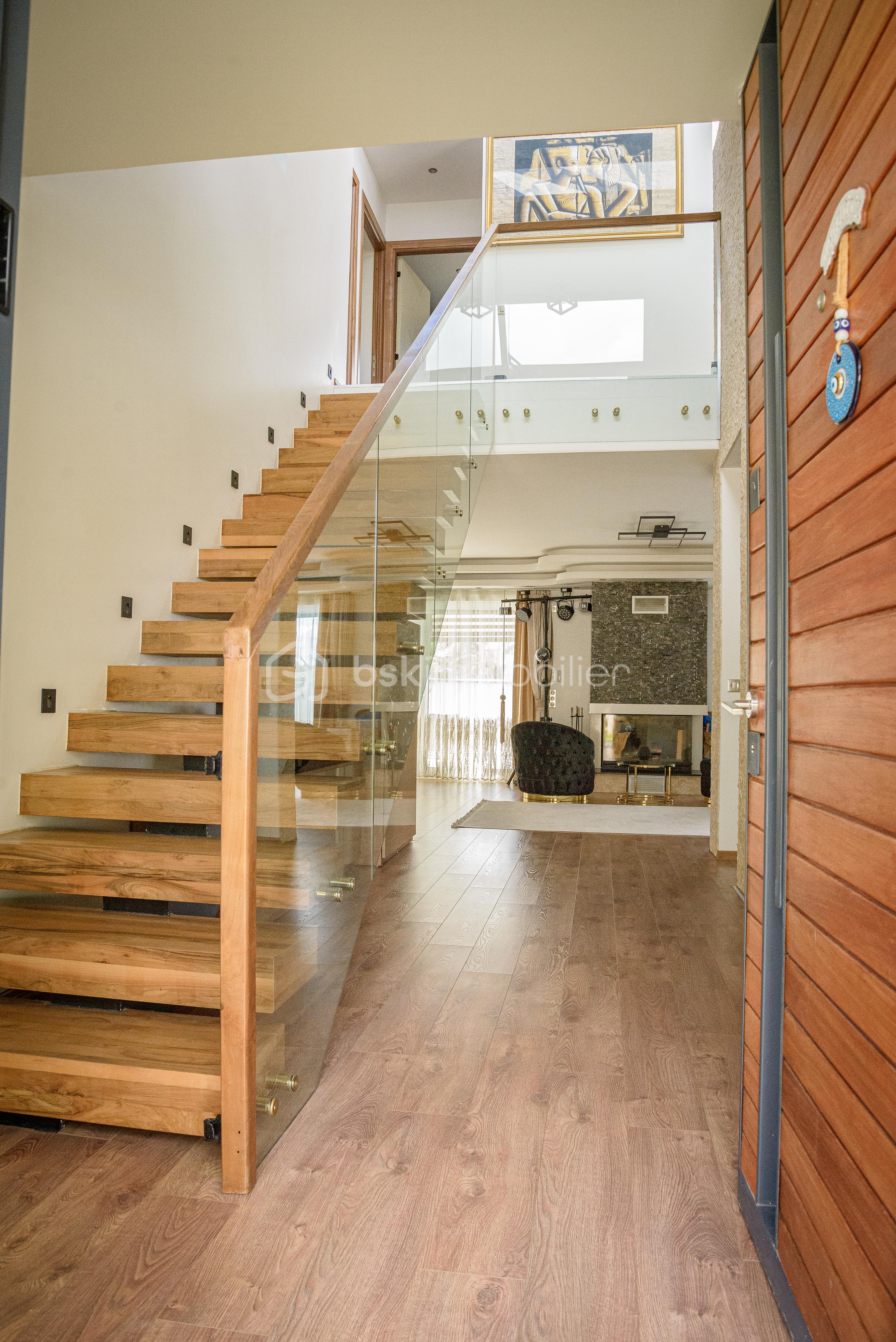 Villa de 225,32 m² - unlun - photo escalier.jpg