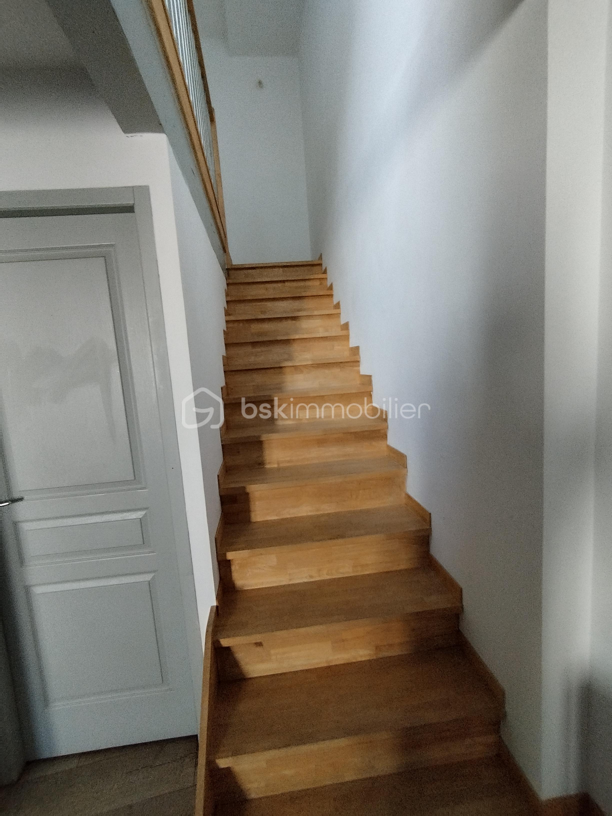 Immeuble mixte de 100 m² - 1759152971691.jpg
