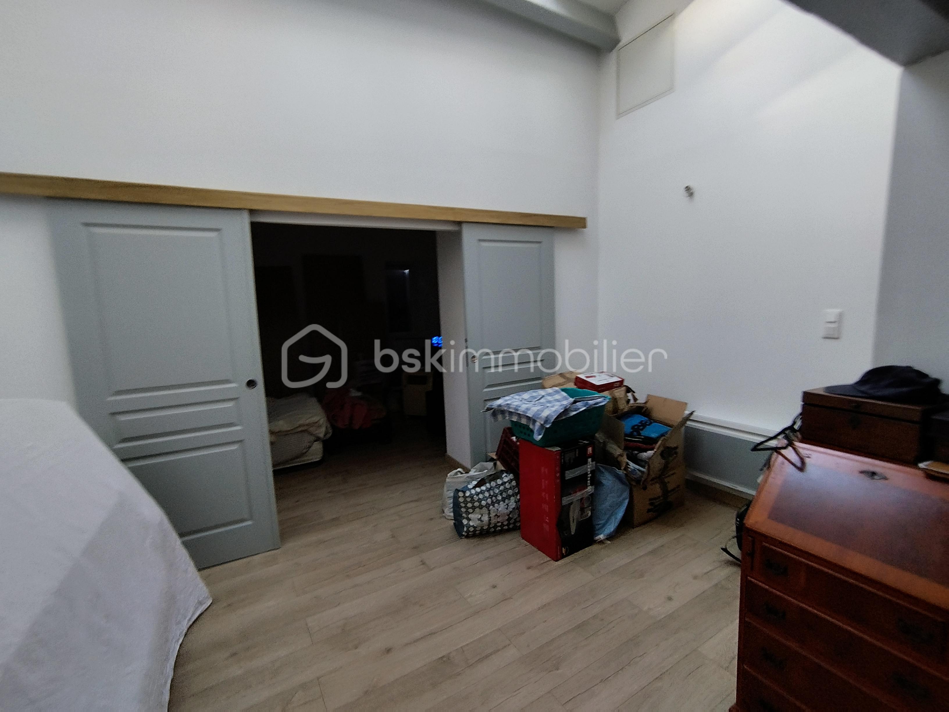 Immeuble mixte de 100 m² - 1759152971630.jpg