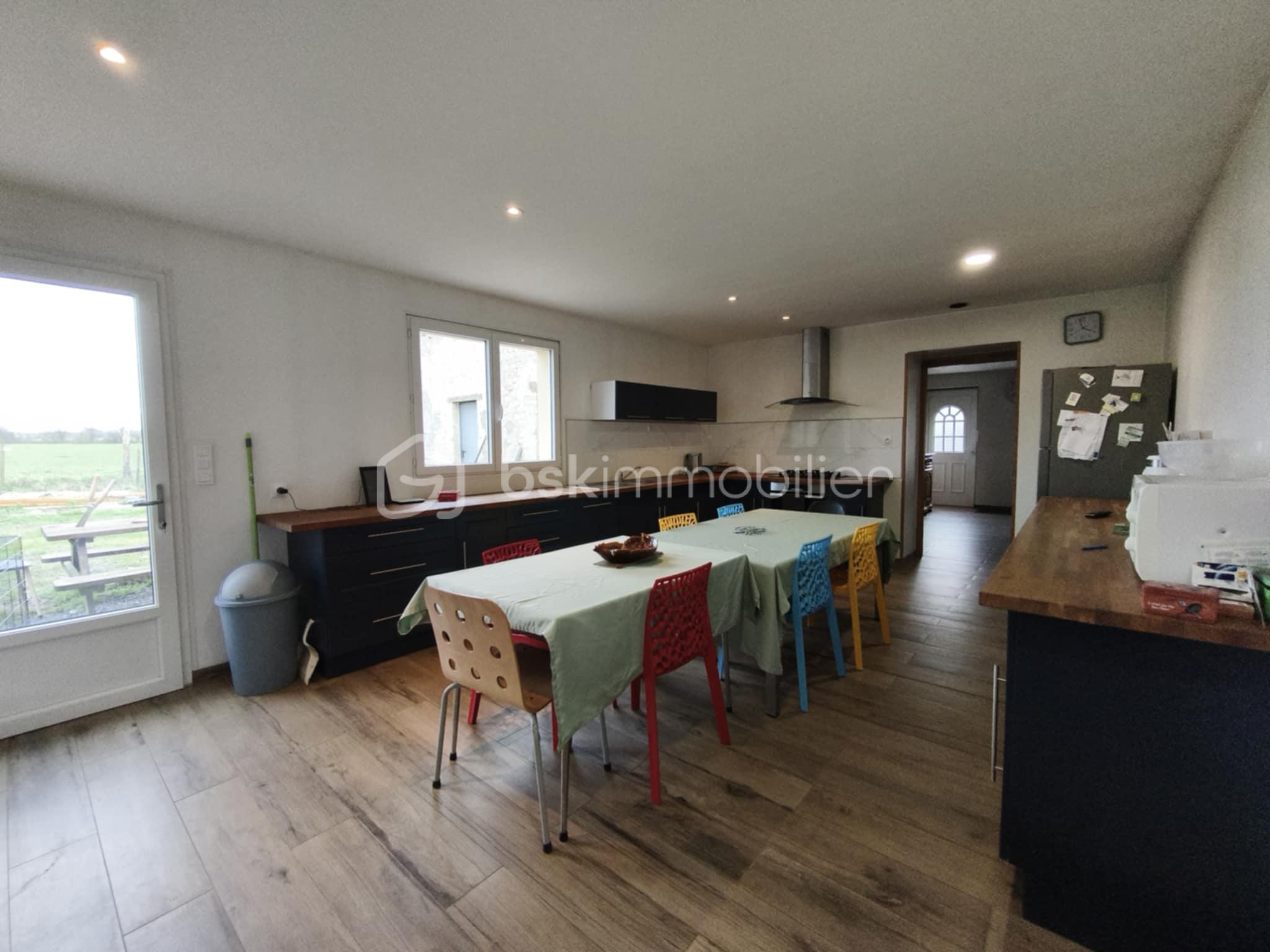 Maison ancienne de 140 m² - b15df703-4d4d-4dac-8435-c3fa0b9c6a56.jpg