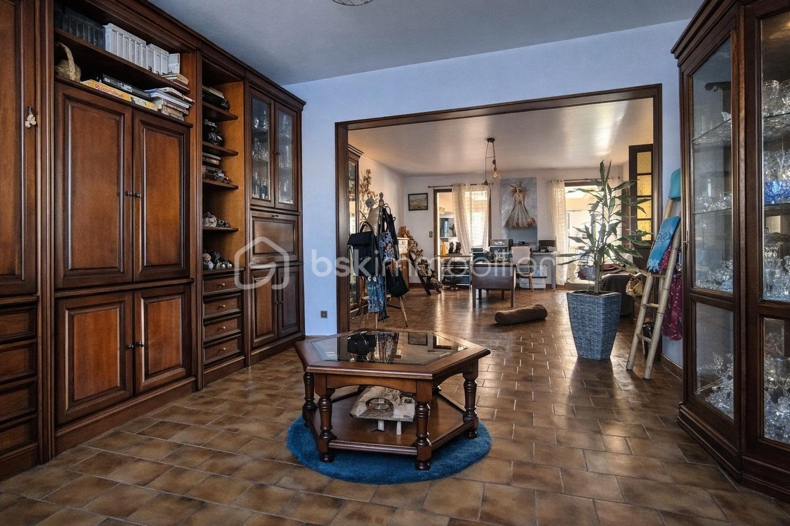 Maison de 200 m² - AKl2xcoykIXY5z3WPjkj28h9MIbT8CLlE0wIqvp4.jpg