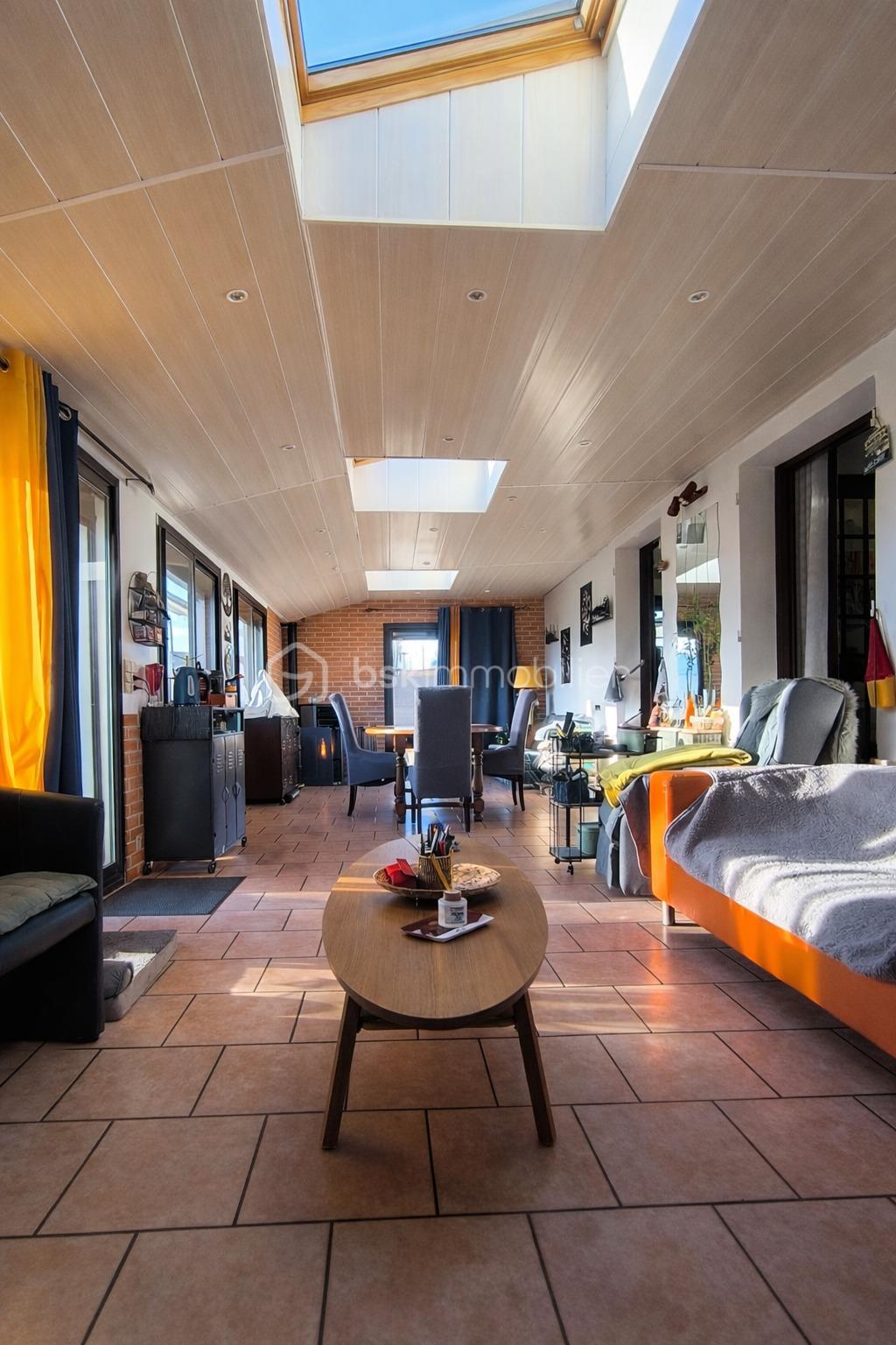 Maison de 200 m² - hTPFTdLI80YSAYcaKPPbzmexQ9cIhMPB3WV9i5OW.jpg