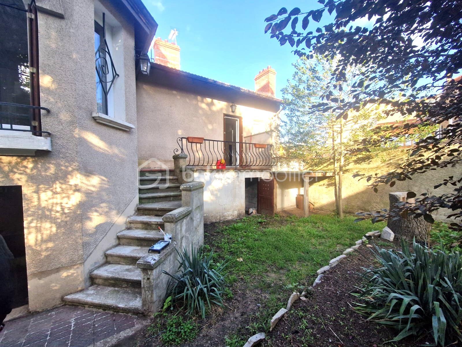 Immeuble de 424 m² - WhatsApp Image 2025-09-16 à 15.41.23_964d7547.jpg