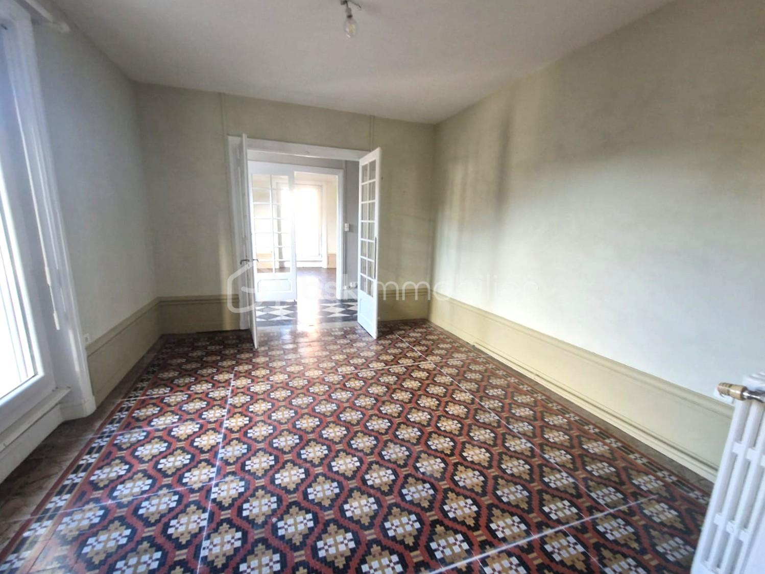 Immeuble de 424 m² - WhatsApp Image 2025-09-16 à 15.41.55_e6cbfdc0.jpg