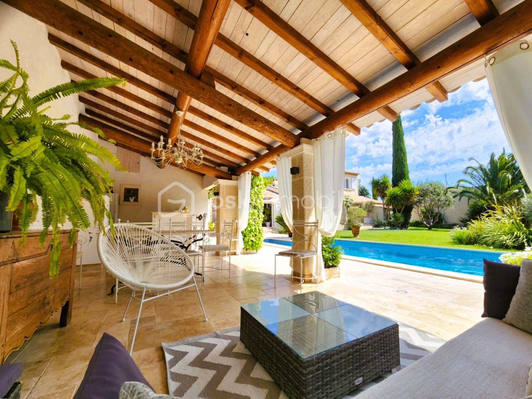 Maison de 160 m² - 18da0dee-9910-4476-b1c0-747b6d94e85c.jpg