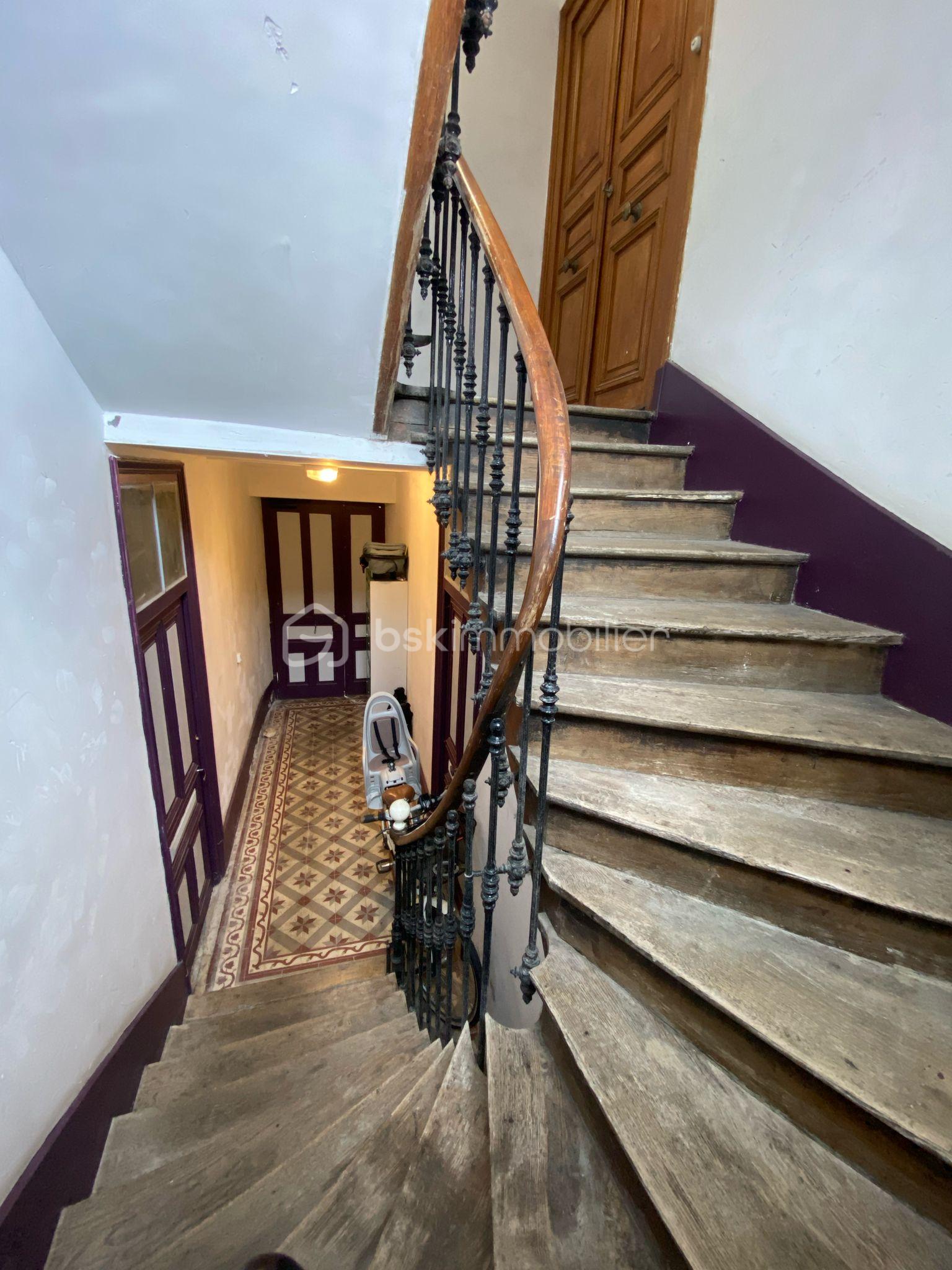 Appartement de 86,14 m² - ESCALIER.jpeg