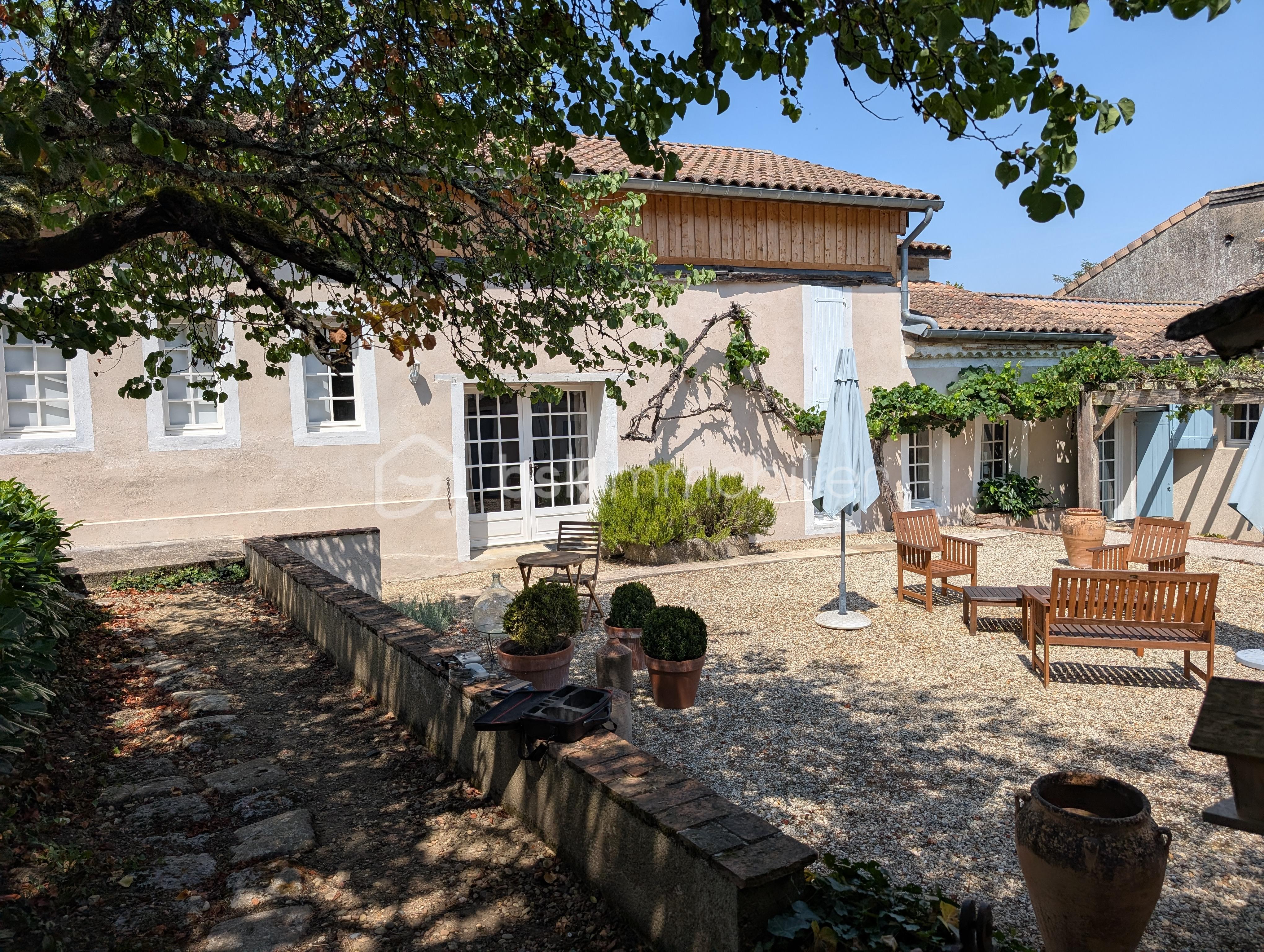 Maison de 296 m² - 2.5.jpg