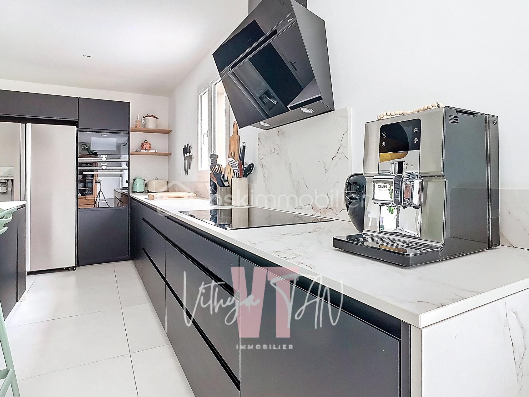 Maison de 160 m² - 4 CUISINE.jpg