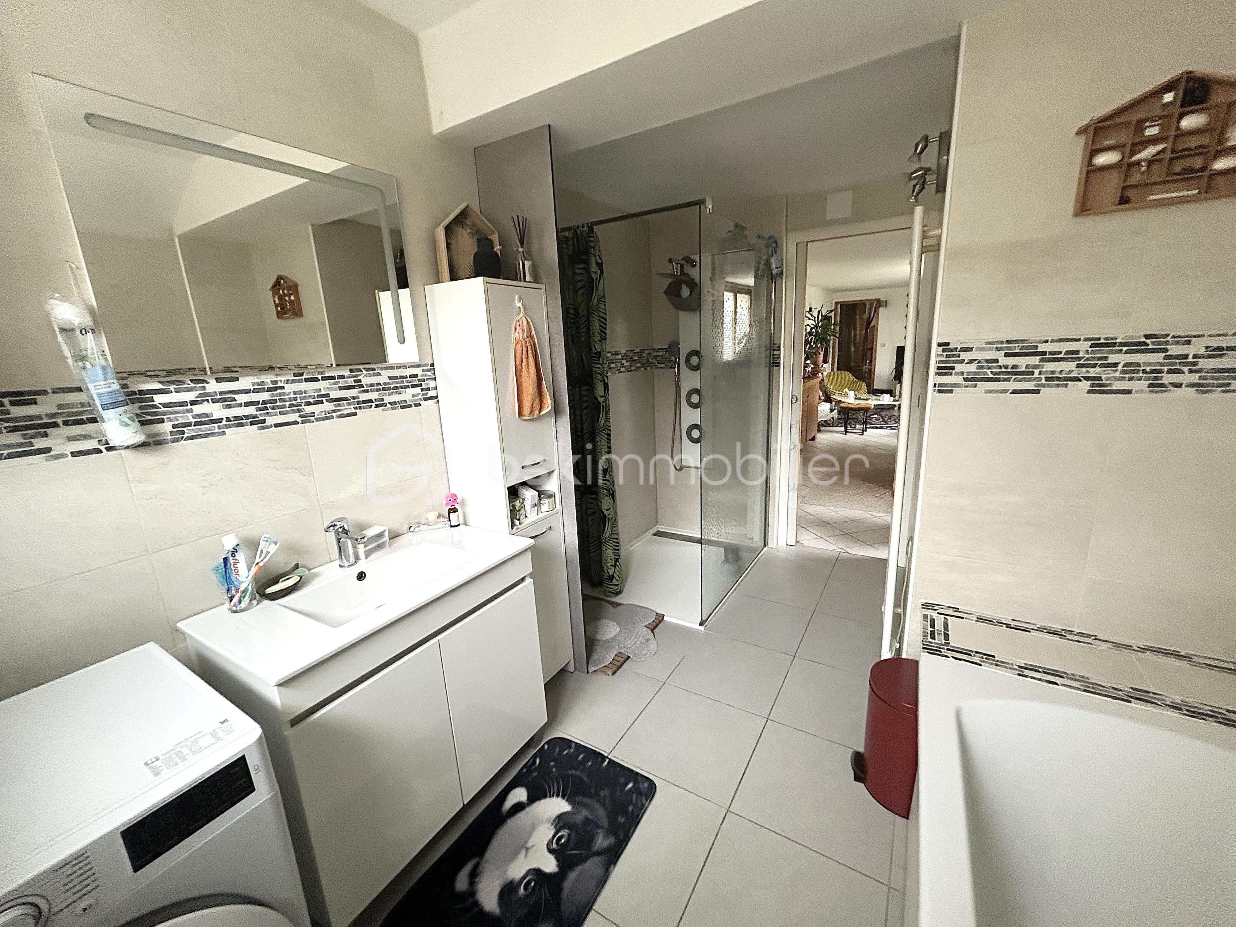 SALLE DE BAIN.jpeg