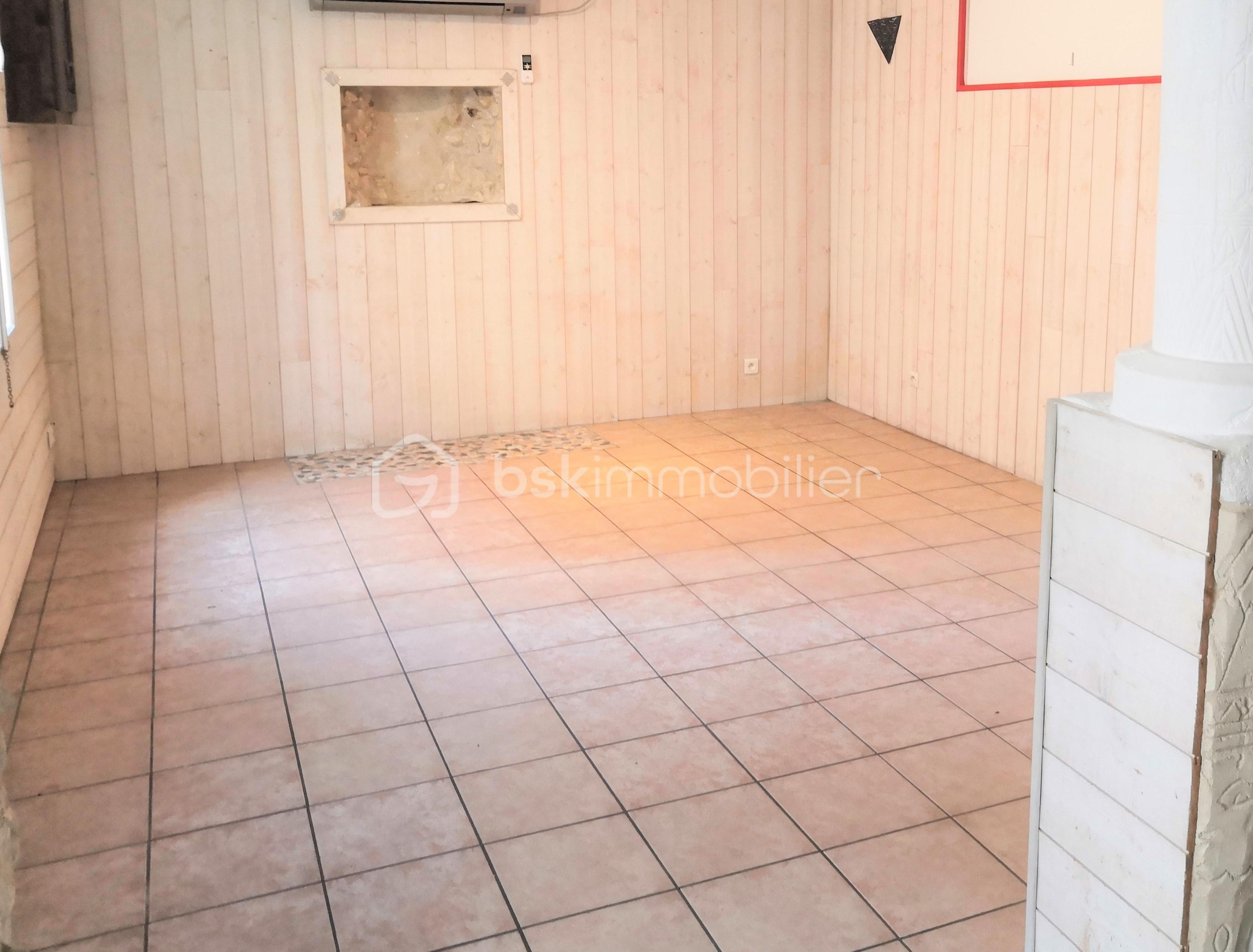 Maison de village de 70 m² - SALON2.jpg